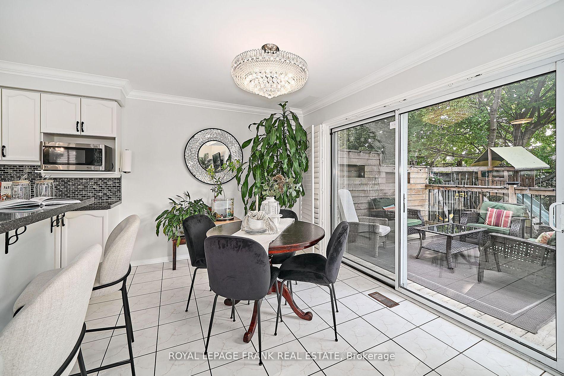 Photo 20 of 54 Gartshore Drive, Whitby, Williamsburg — HOMEH