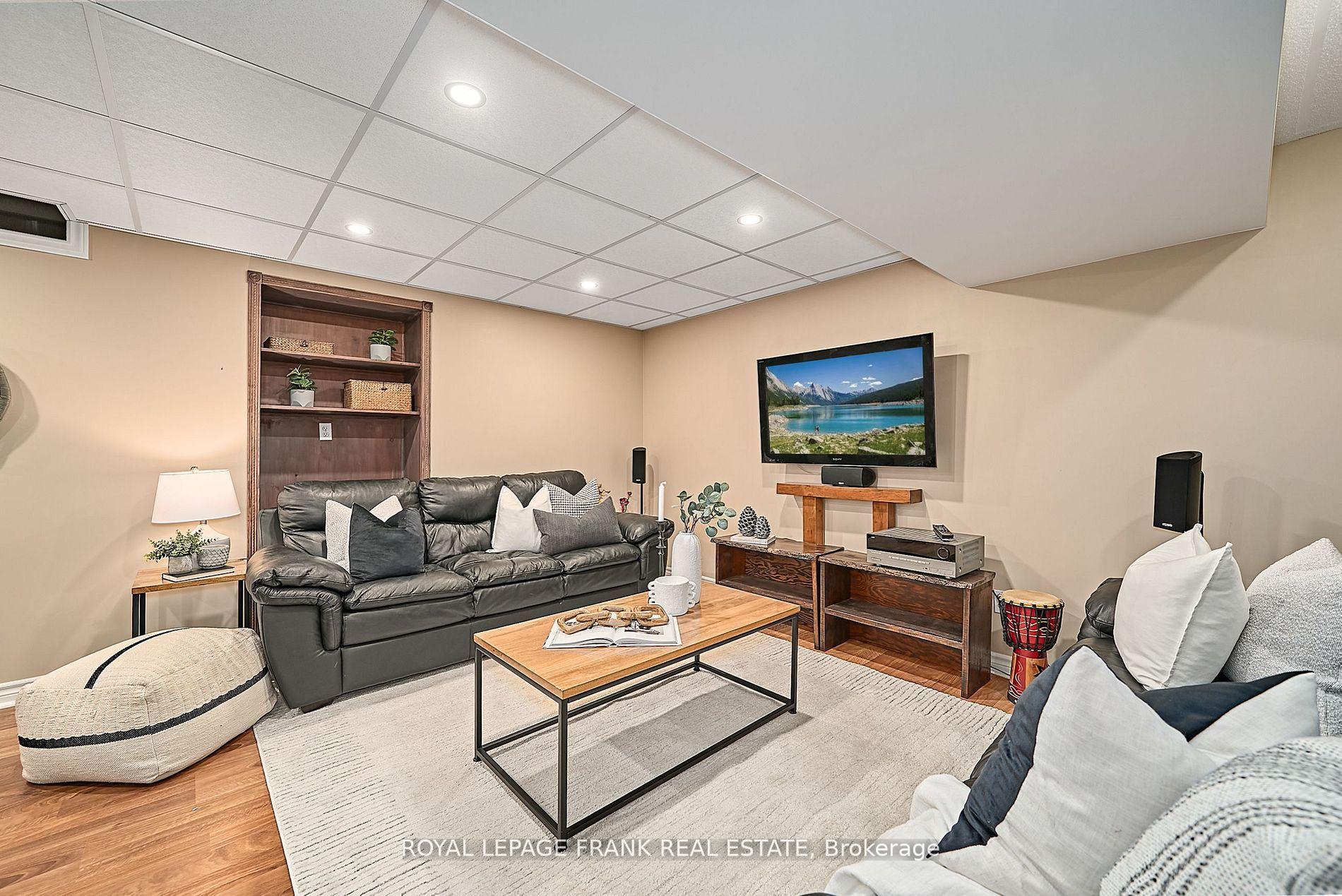 Photo 73 of 54 Gartshore Drive, Whitby, Williamsburg — HOMEH