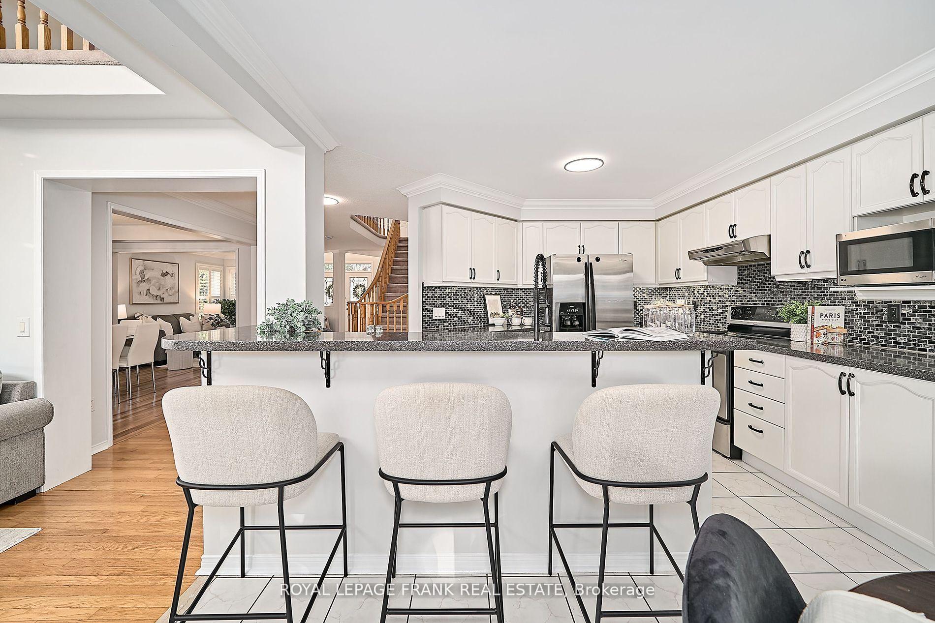 Photo 34 of 54 Gartshore Drive, Whitby, Williamsburg — HOMEH