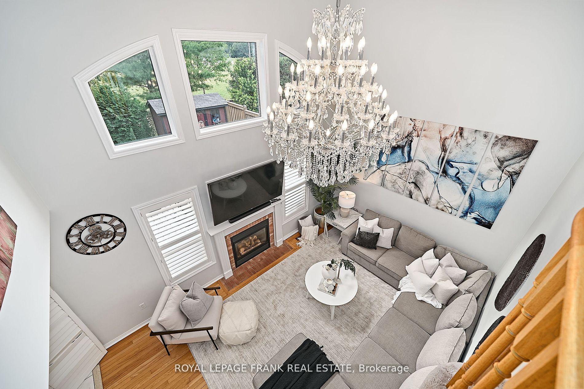 Photo 42 of 54 Gartshore Drive, Whitby, Williamsburg — HOMEH