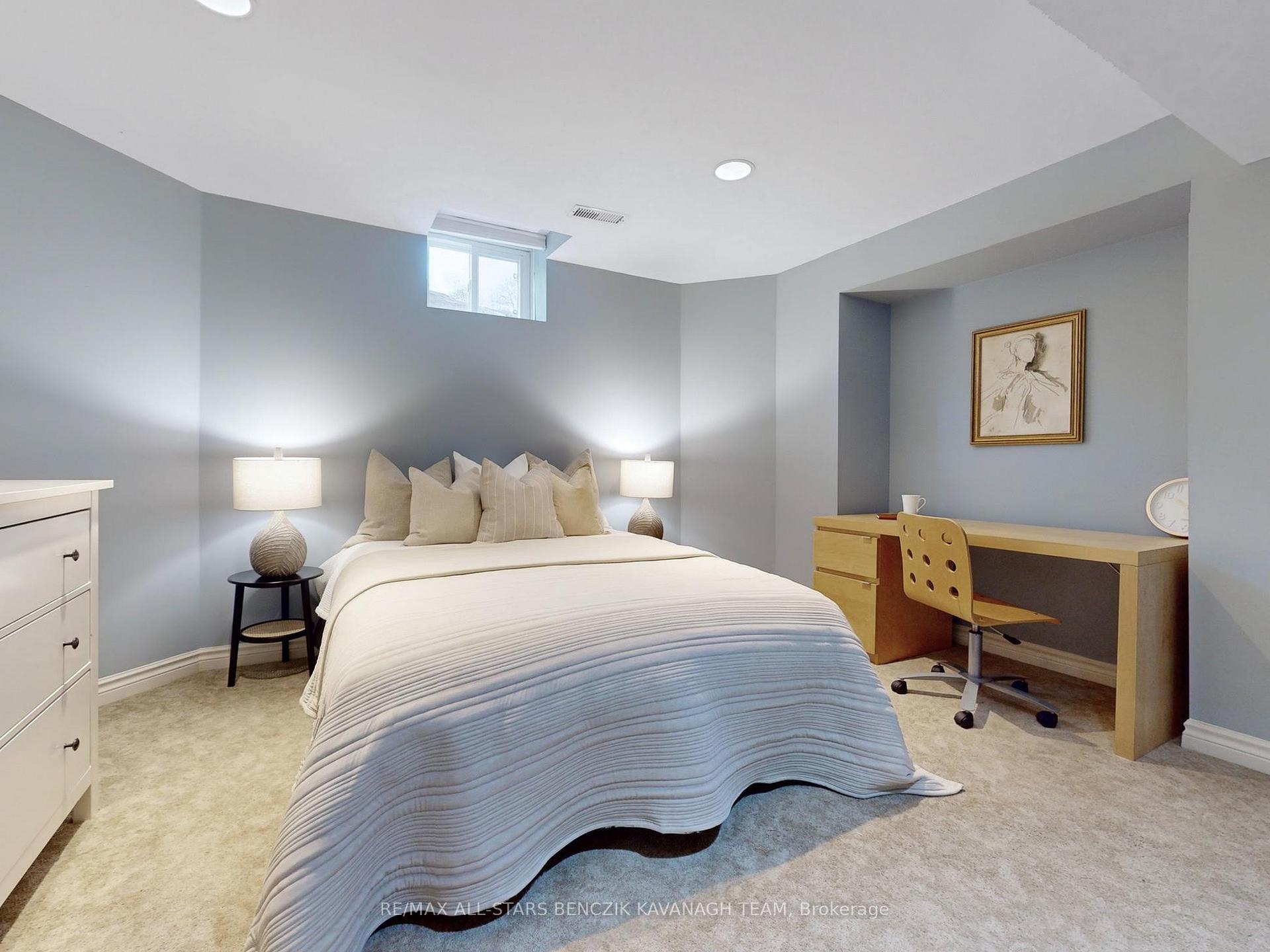 Photo 22 of 72 Sir Lancelot Drive, Markham, Markham Village — HOMEH