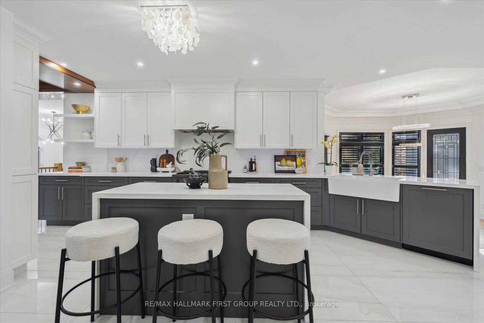 Photo 17 of 134 Front Street E, Whitby, Port Whitby — HOMEH
