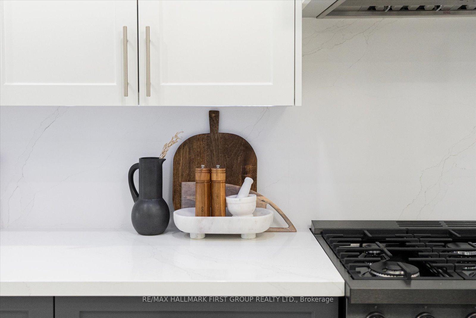 Photo 21 of 134 Front Street E, Whitby, Port Whitby — HOMEH