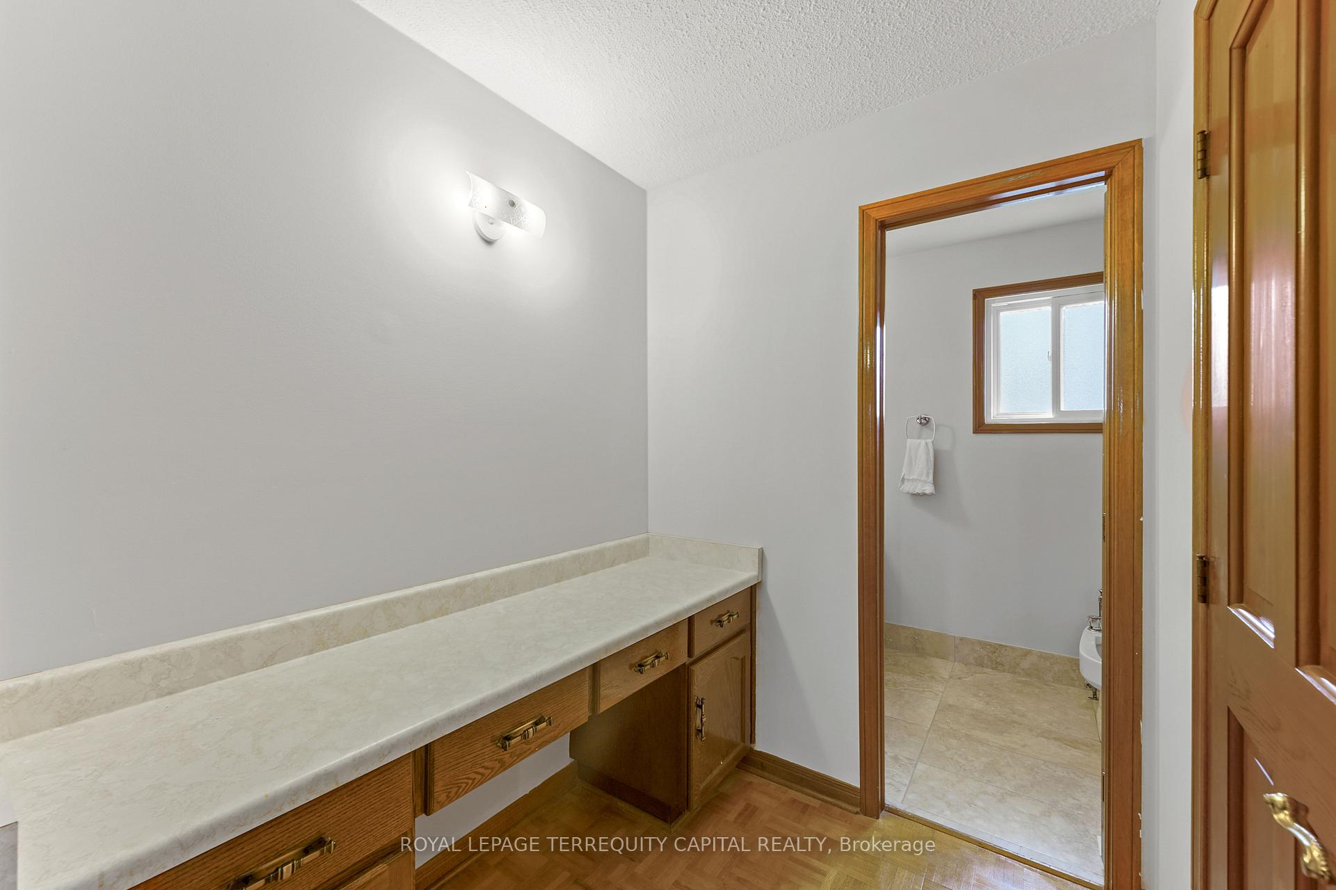 Photo 30 of 136 Villa Park Drive, Vaughan, East Woodbridge — HOMEH