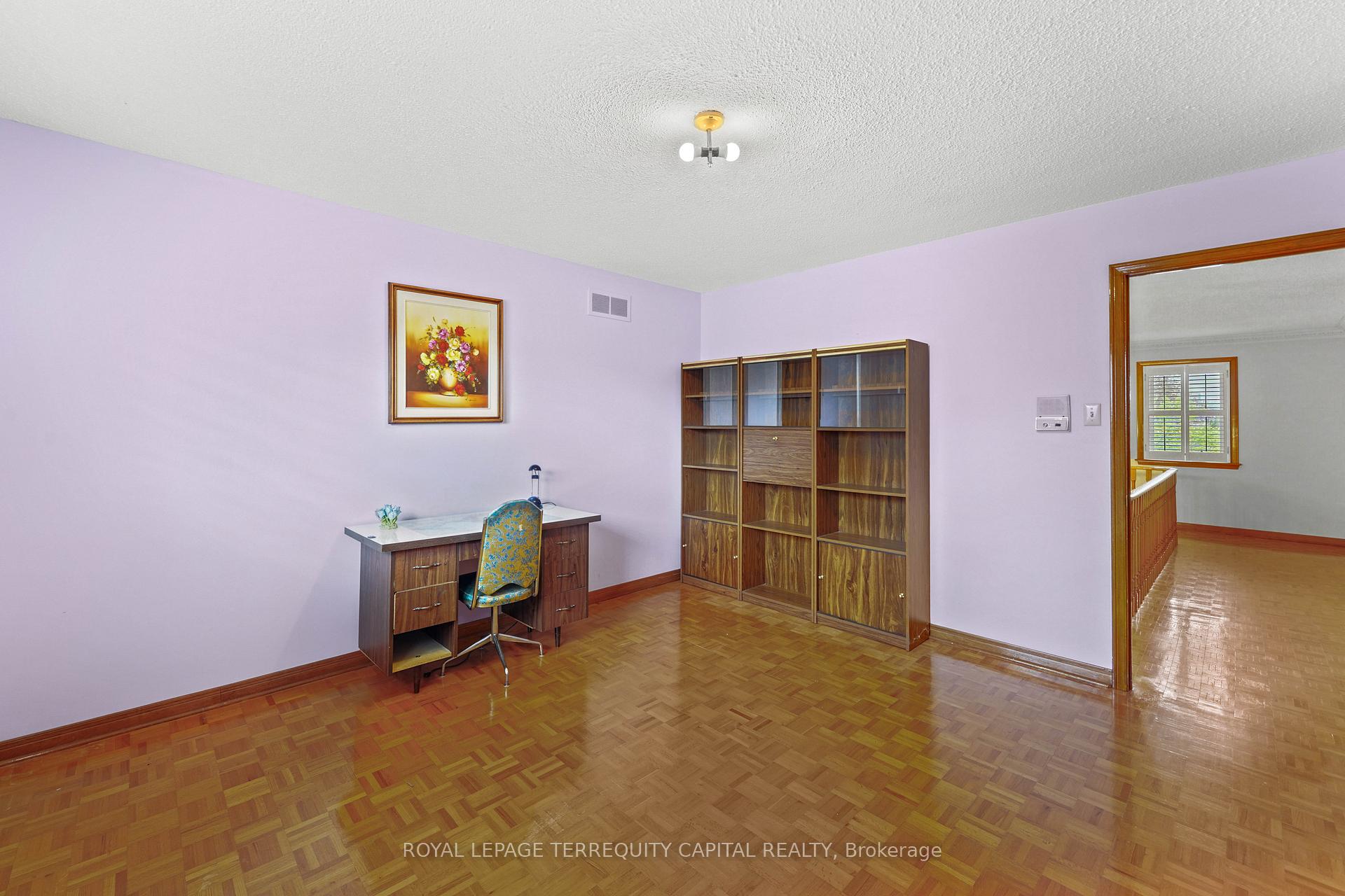 Photo 35 of 136 Villa Park Drive, Vaughan, East Woodbridge — HOMEH