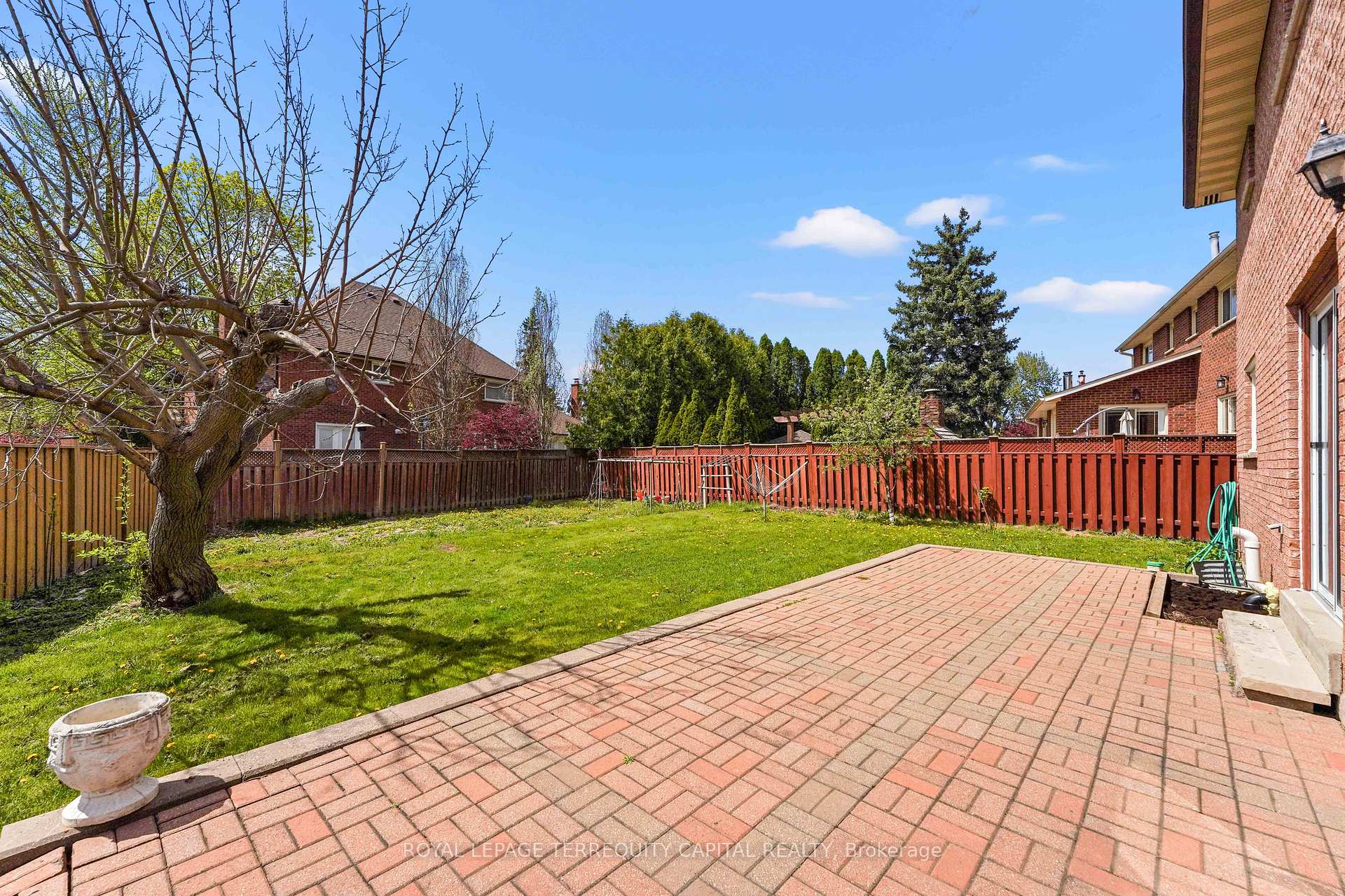 Photo 40 of 136 Villa Park Drive, Vaughan, East Woodbridge — HOMEH