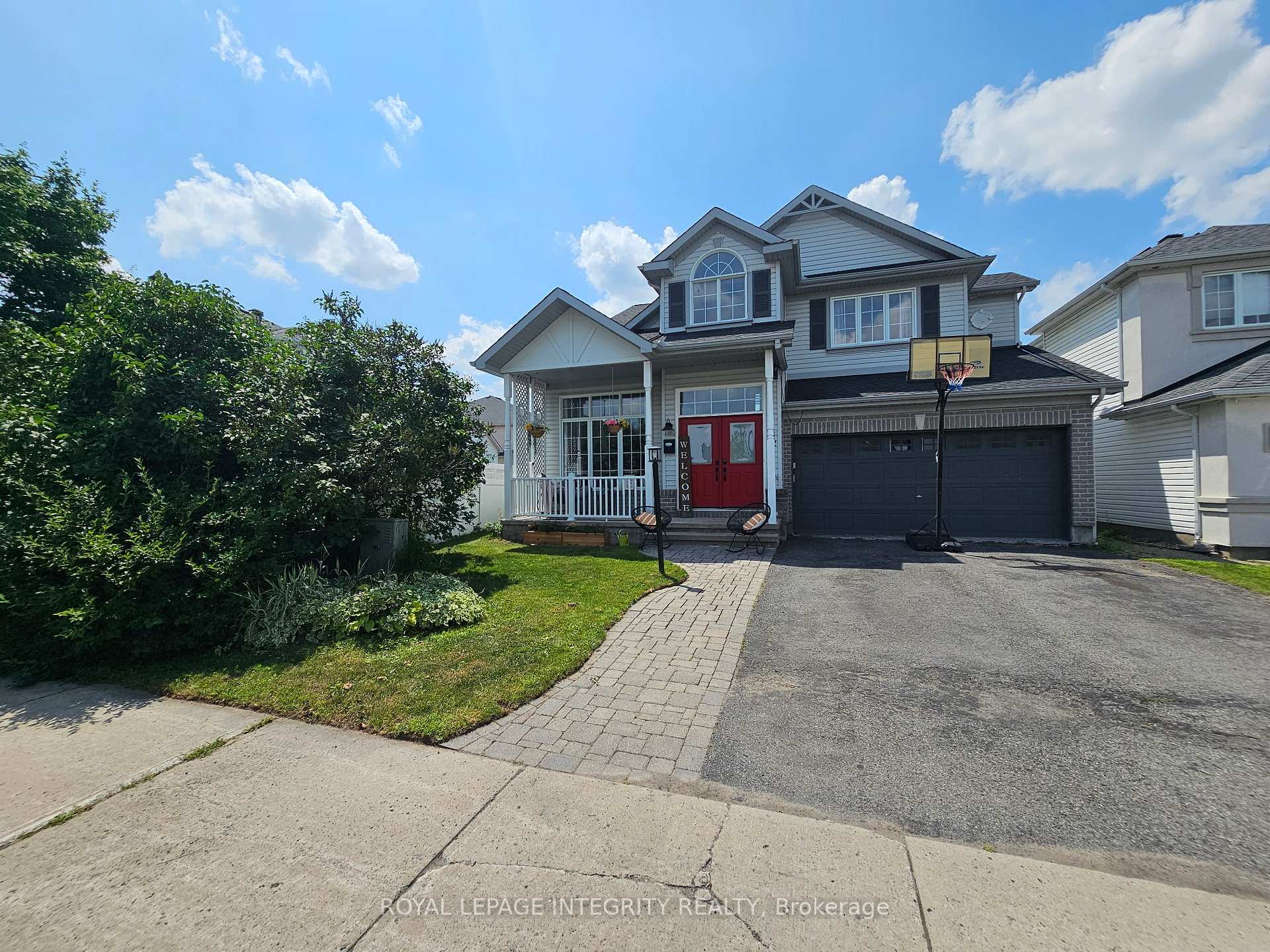 Photo 2 of 4 Bracewood Way, Ottawa, Barrhaven - Stonebridge — HOMEH