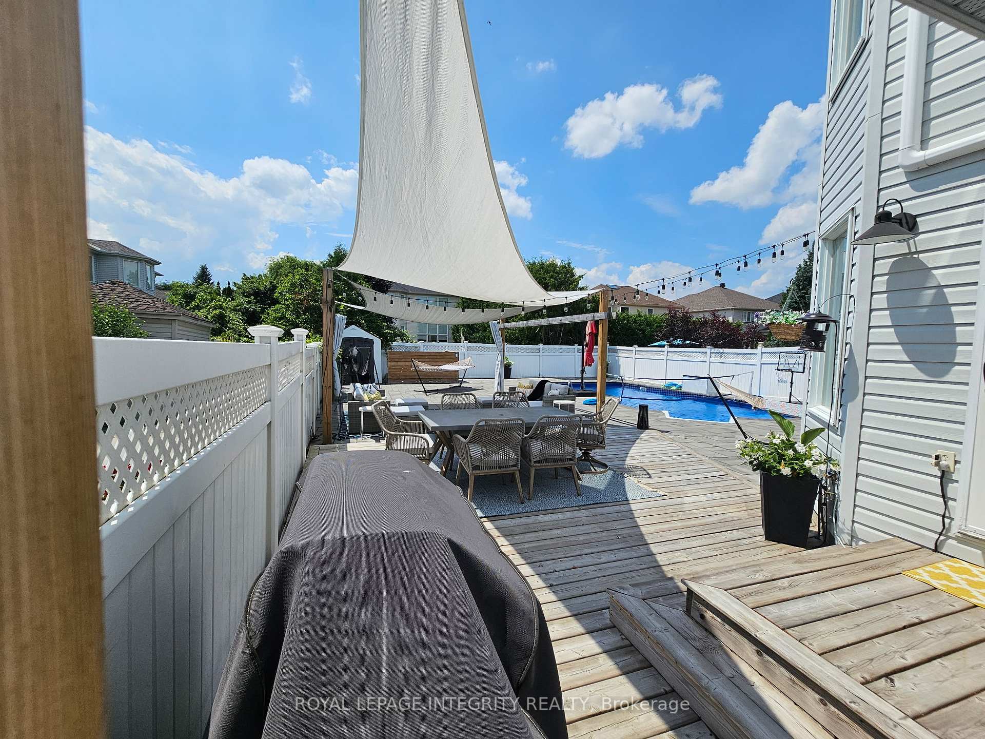 Photo 6 of 4 Bracewood Way, Ottawa, Barrhaven - Stonebridge — HOMEH