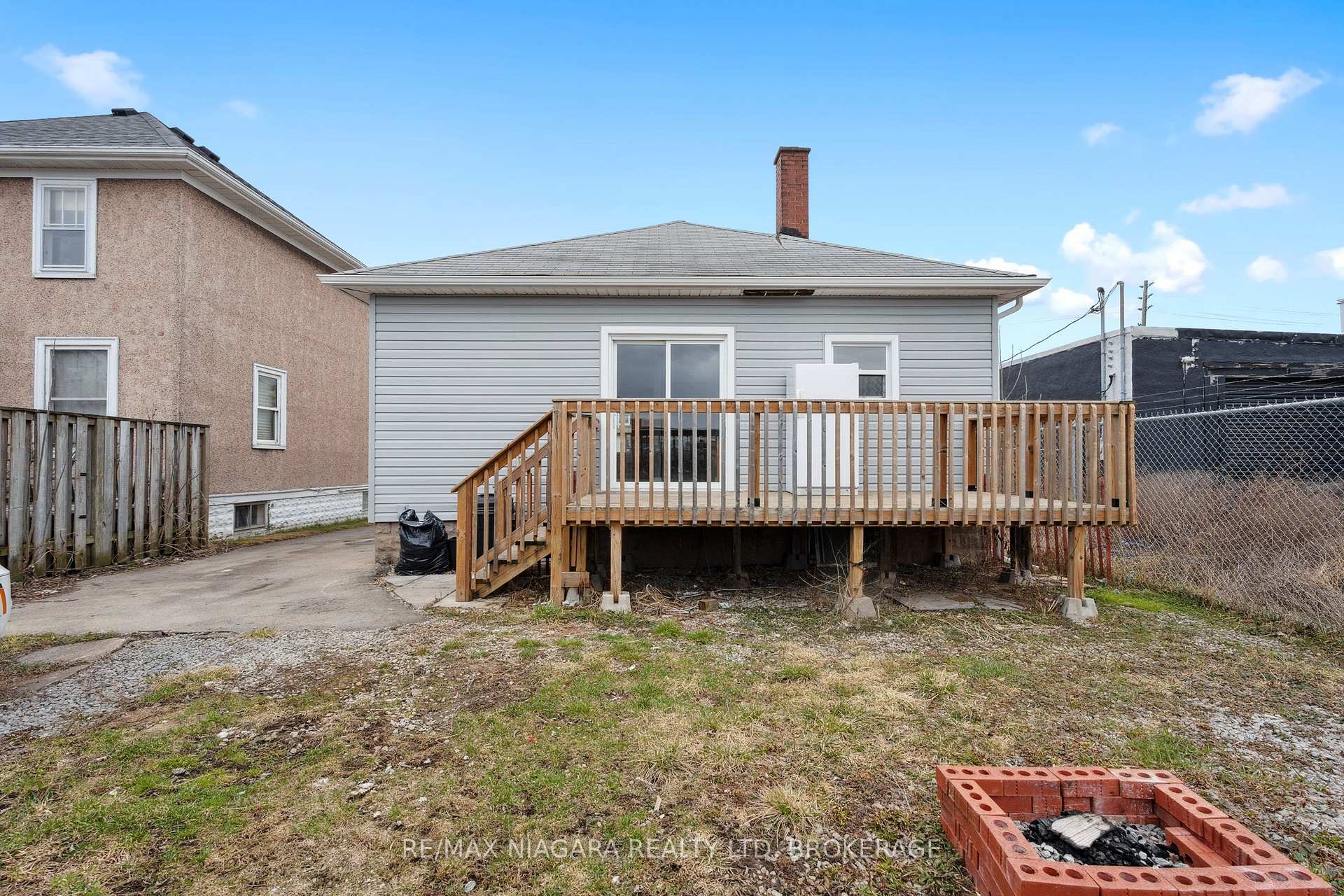Photo 27 of 216 Burgar Street, Welland, Welland Downtown — HOMEH