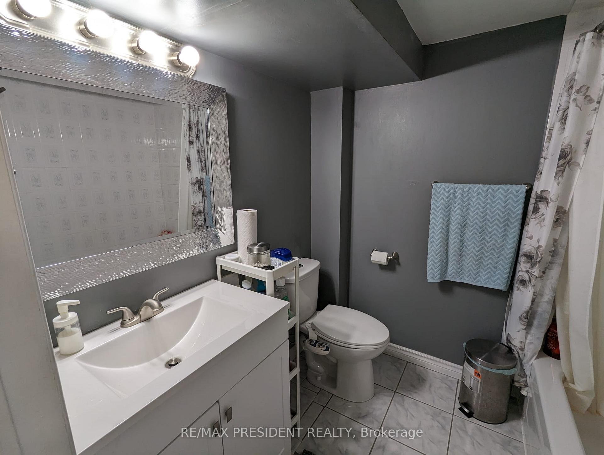 Photo 19 of 103 Cunningham Drive, Vaughan, Maple — HOMEH