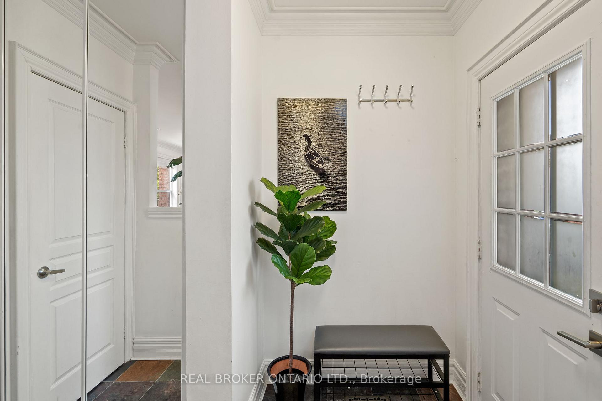 Photo 3 of 21 Shenandoah Drive, Whitby, Williamsburg — HOMEH
