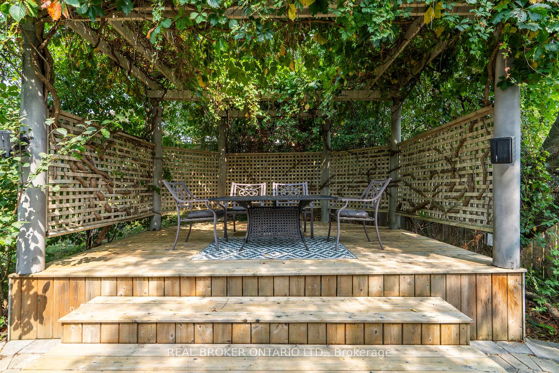 Photo 40 of 21 Shenandoah Drive, Whitby, Williamsburg — HOMEH