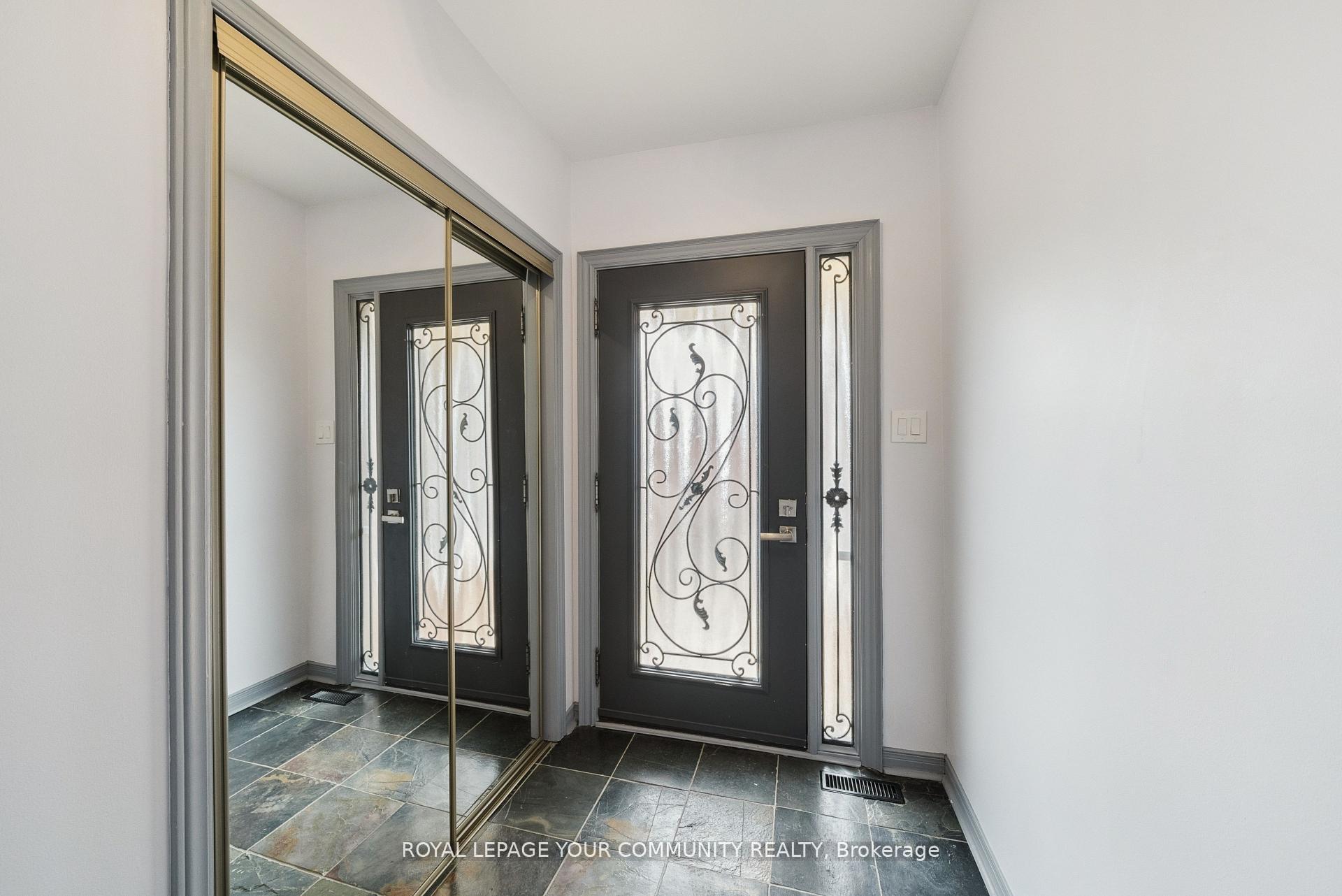 Photo 11 of 105 Redondo Drive, Vaughan, Beverley Glen — HOMEH