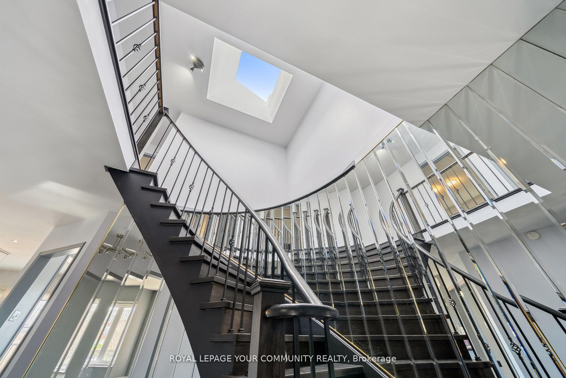 Photo 13 of 105 Redondo Drive, Vaughan, Beverley Glen — HOMEH