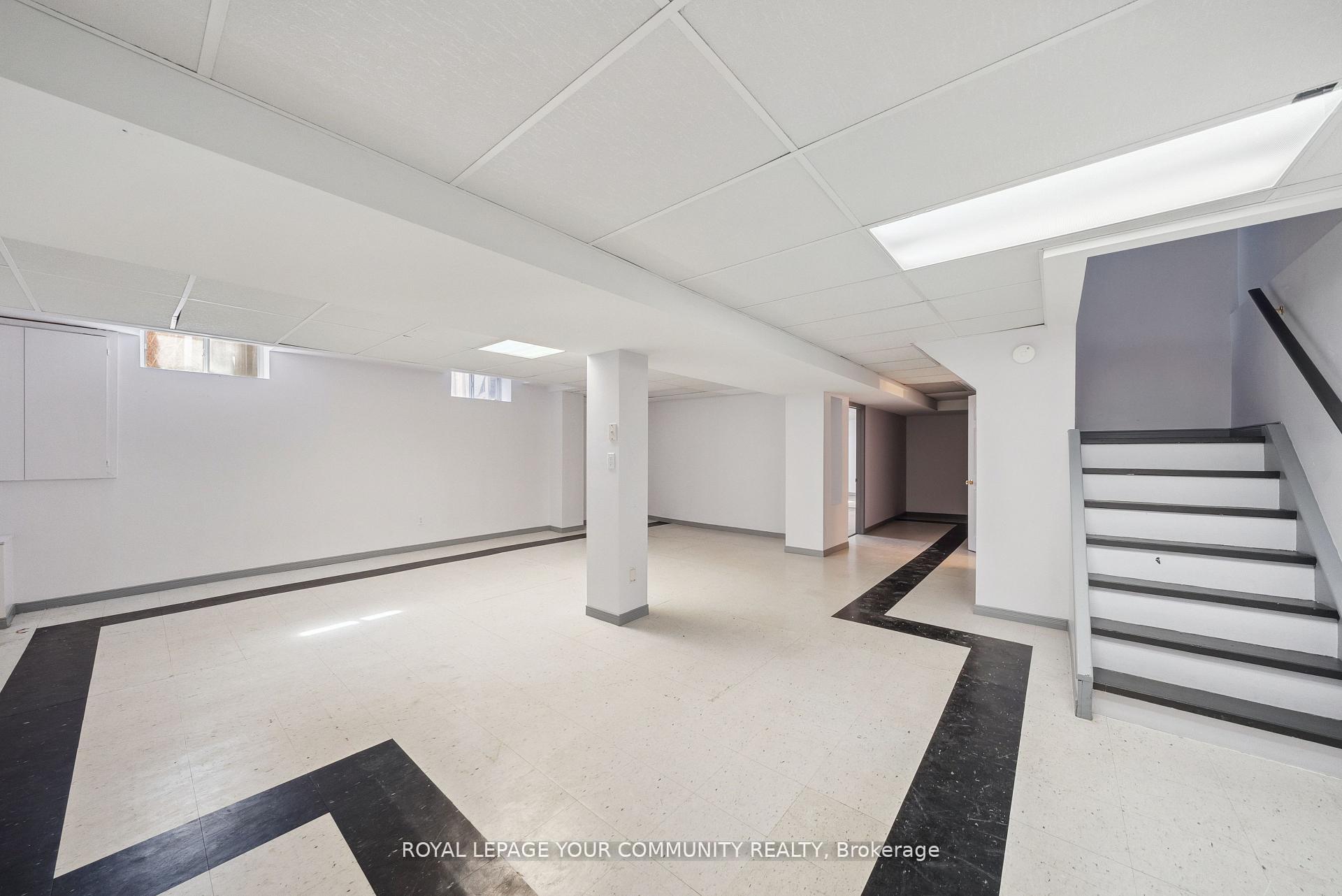Photo 26 of 105 Redondo Drive, Vaughan, Beverley Glen — HOMEH