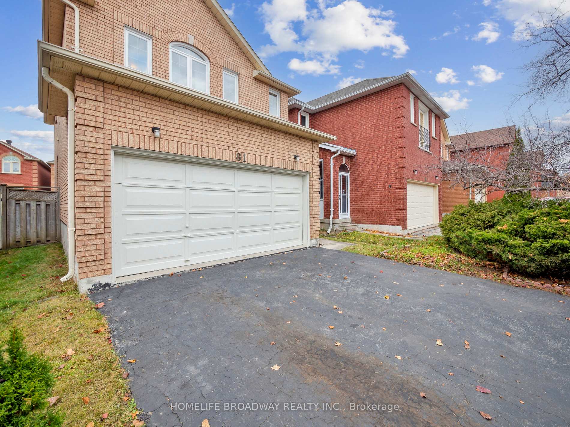 Photo 2 of 81 Northolt Crescent, Markham, Milliken Mills East — HOMEH