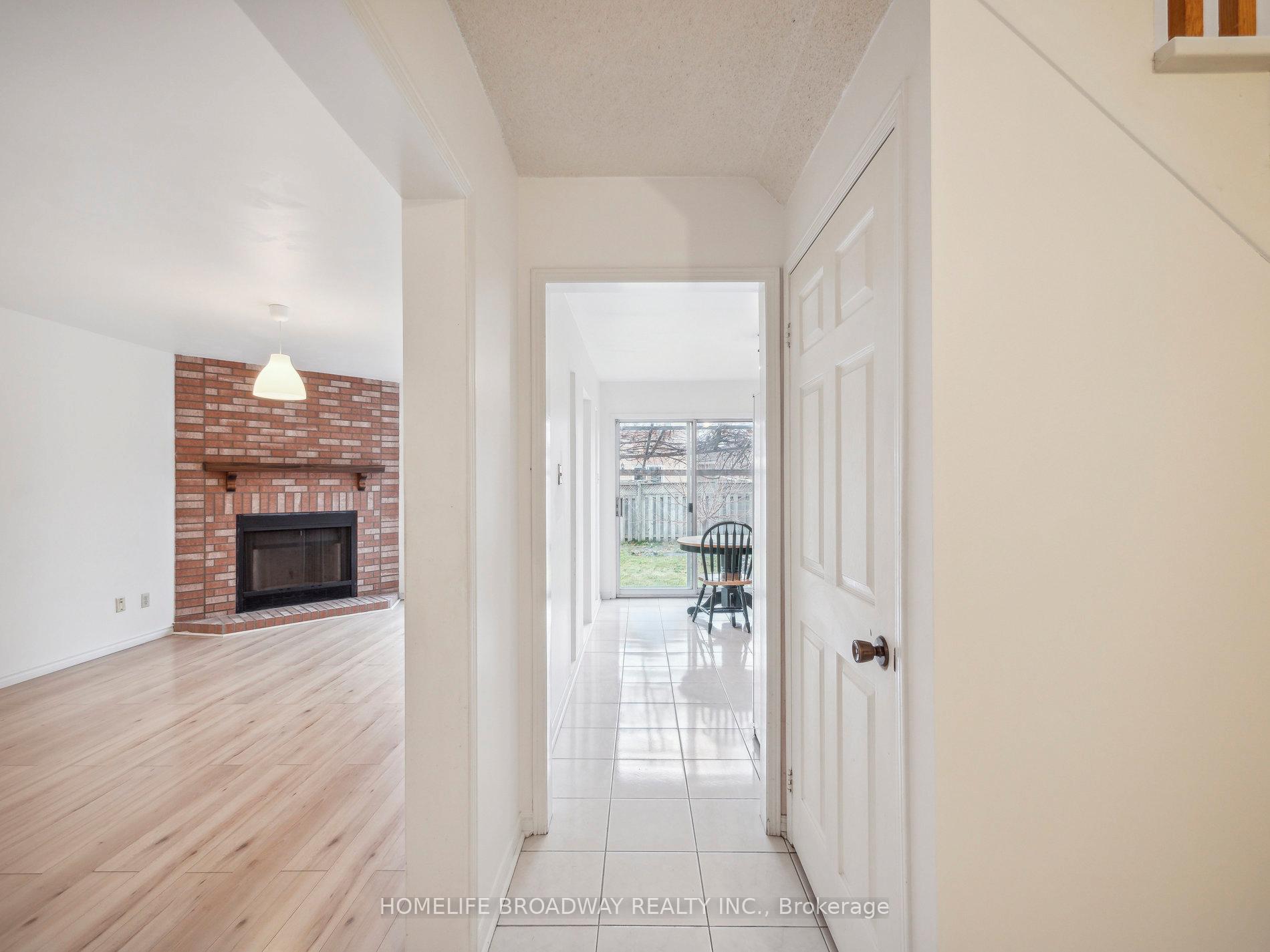 Photo 8 of 81 Northolt Crescent, Markham, Milliken Mills East — HOMEH