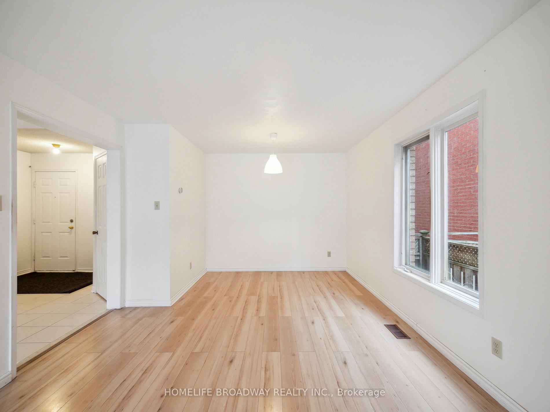 Photo 9 of 81 Northolt Crescent, Markham, Milliken Mills East — HOMEH