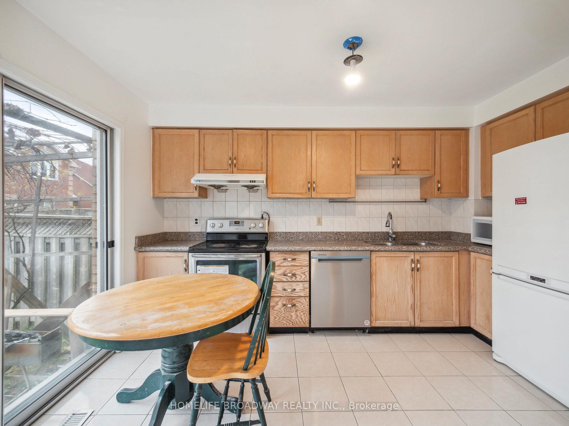 Photo 16 of 81 Northolt Crescent, Markham, Milliken Mills East — HOMEH
