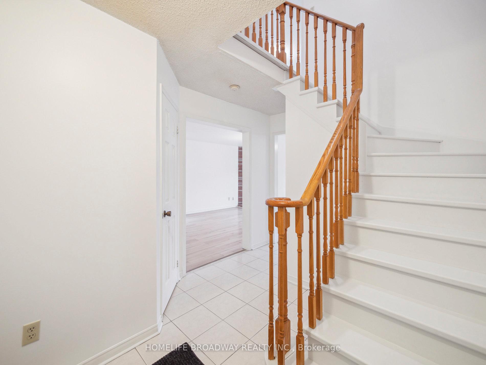 Photo 22 of 81 Northolt Crescent, Markham, Milliken Mills East — HOMEH