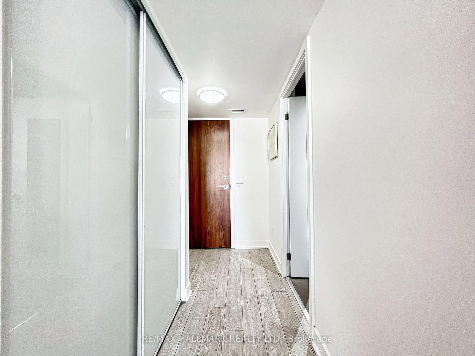 Photo 3 of Unit 721, 30 Baseball Pl, Toronto, South Riverdale — HOMEH