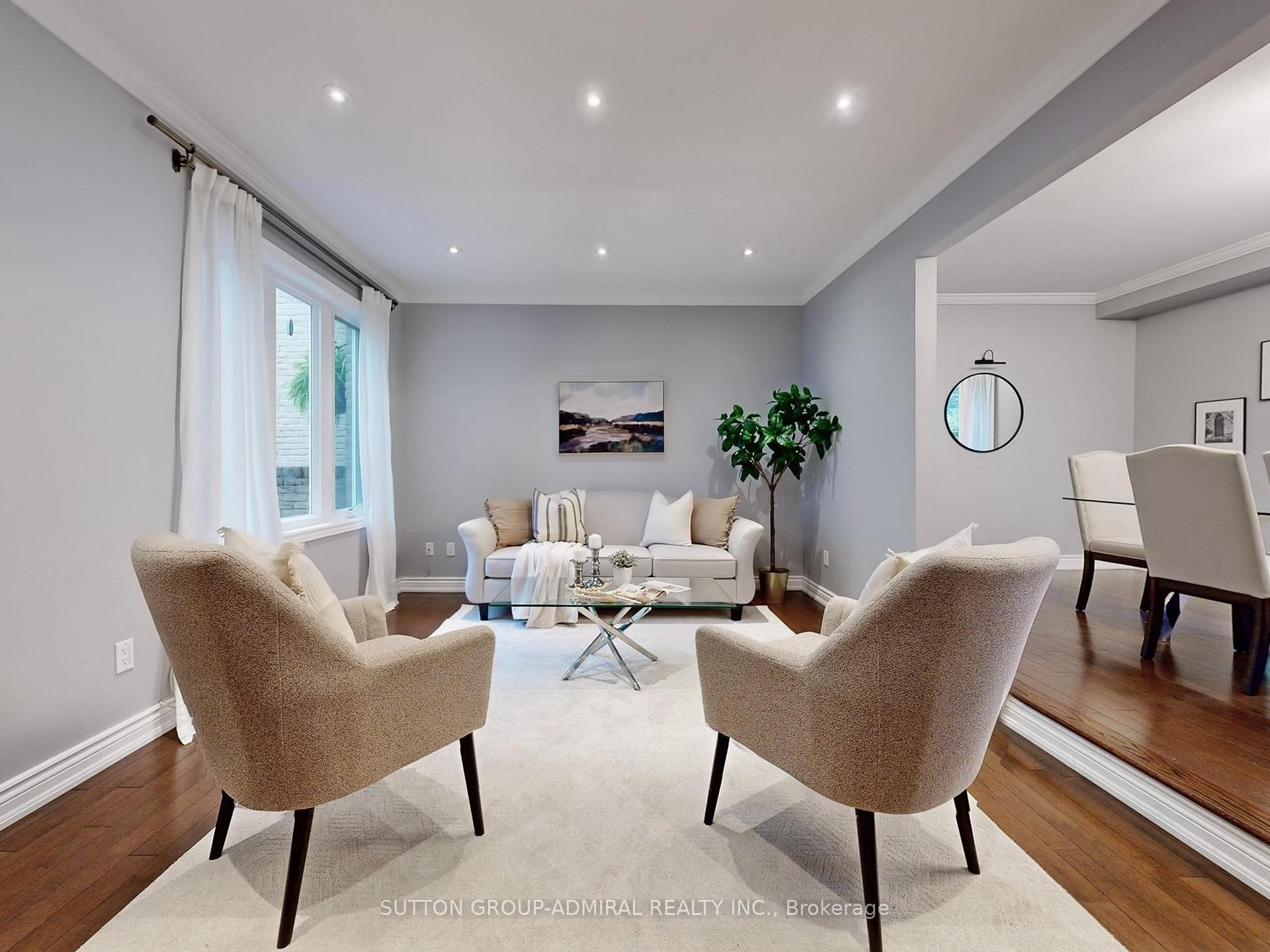 Photo 6 of 57 Peter Andrew Crescent, Vaughan, Brownridge — HOMEH