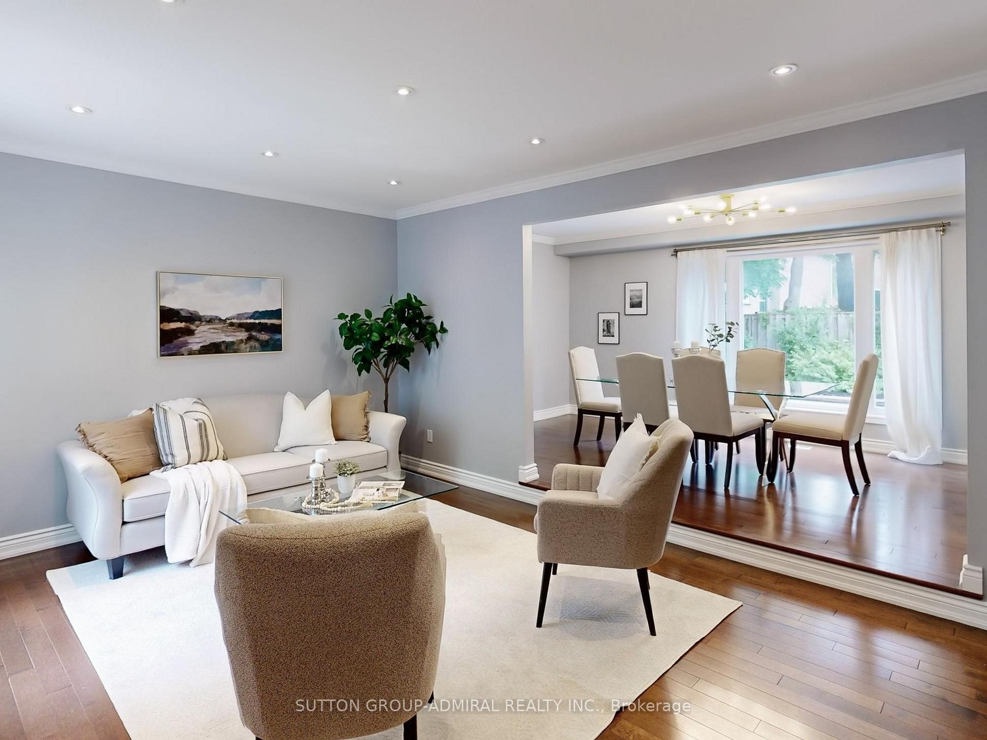 Photo 7 of 57 Peter Andrew Crescent, Vaughan, Brownridge — HOMEH