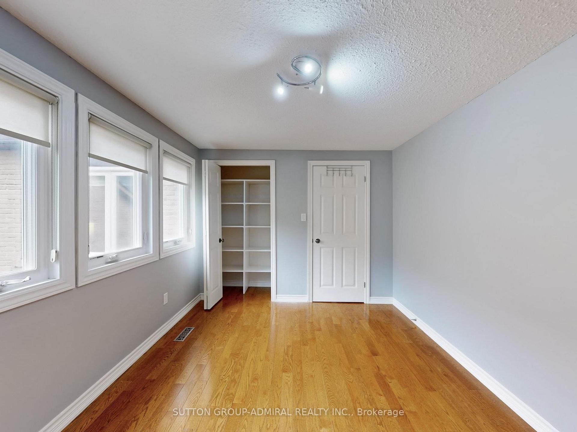 Photo 37 of 57 Peter Andrew Crescent, Vaughan, Brownridge — HOMEH