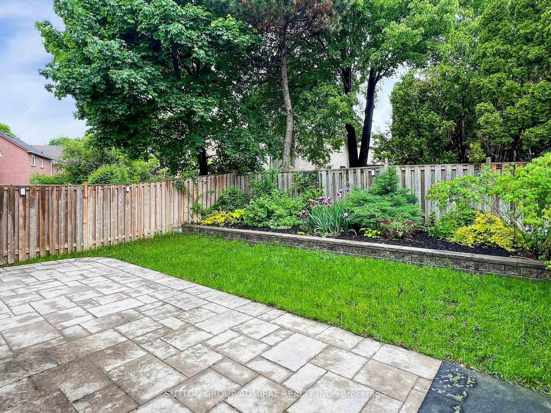 Photo 48 of 57 Peter Andrew Crescent, Vaughan, Brownridge — HOMEH