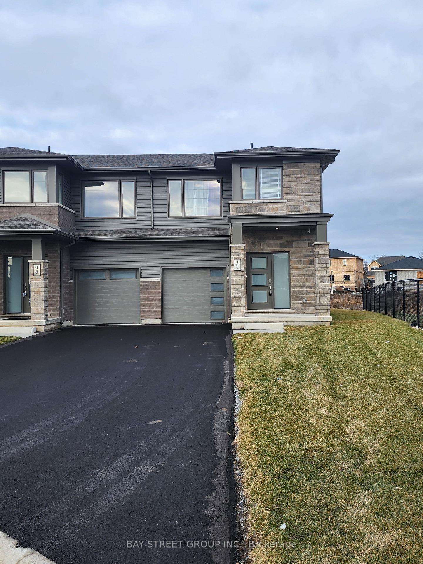 Front of 102 West Creek Court