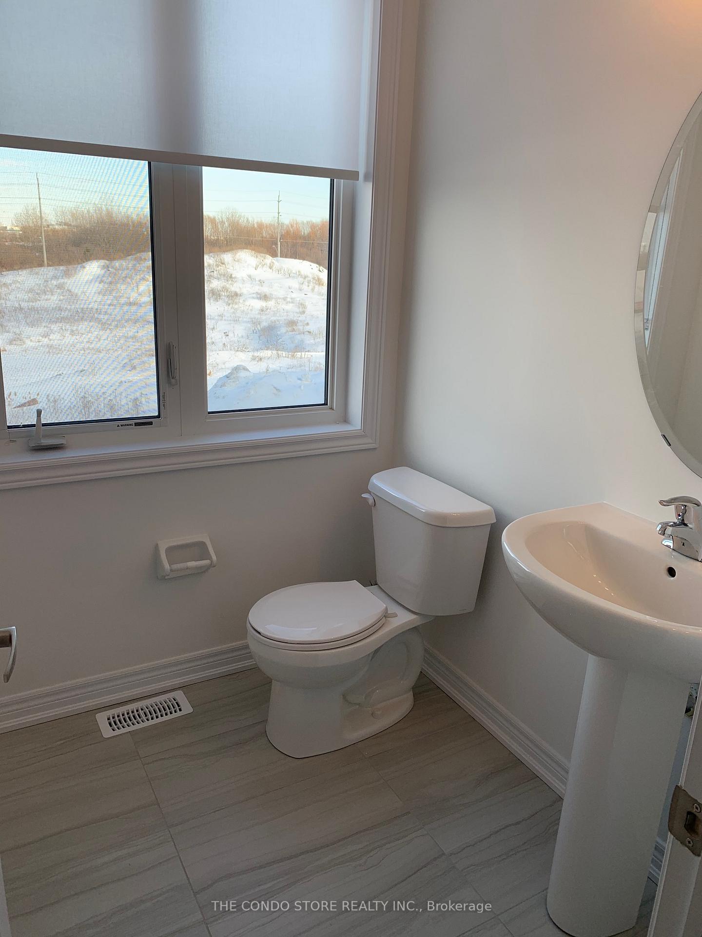 Photo 7 of 34 Dockside Way, Whitby, Port Whitby — HOMEH