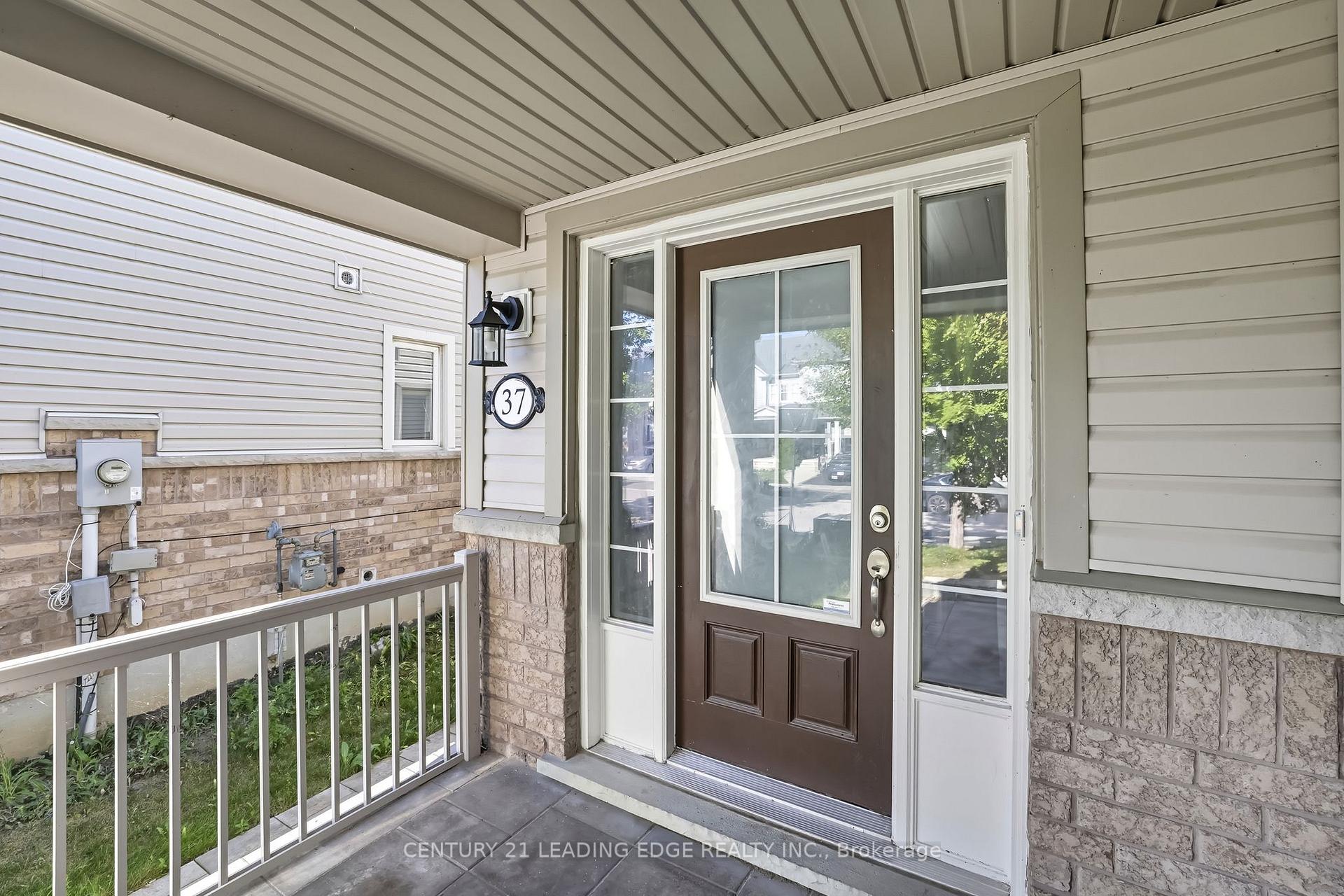Photo 6 of 37 Stanhope Street, Whitby, Port Whitby — HOMEH