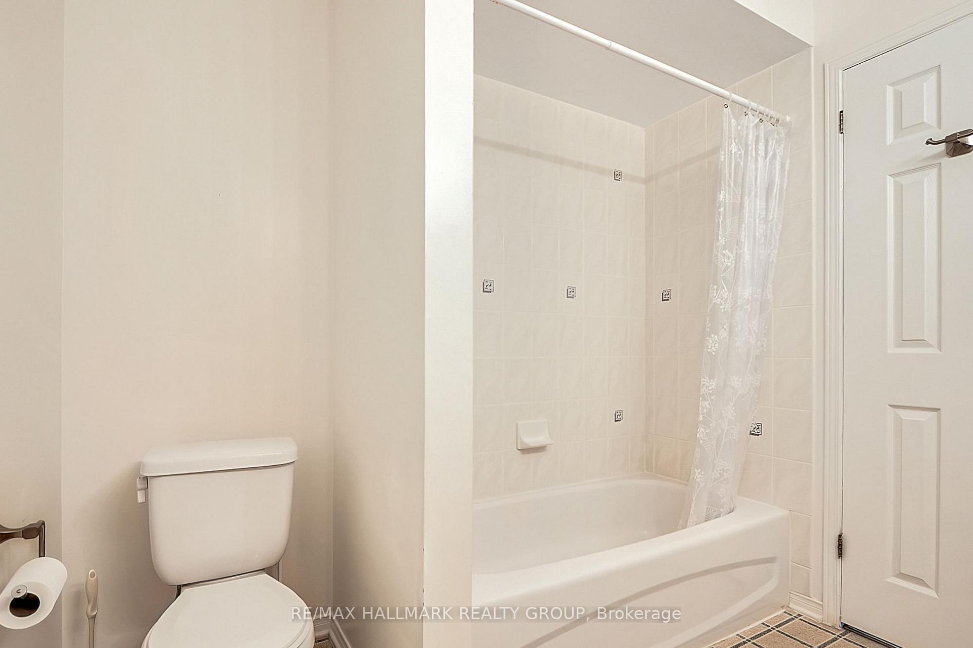 Photo 15 of 92 Southpointe Avenue, Ottawa, Barrhaven - Longfields — HOMEH