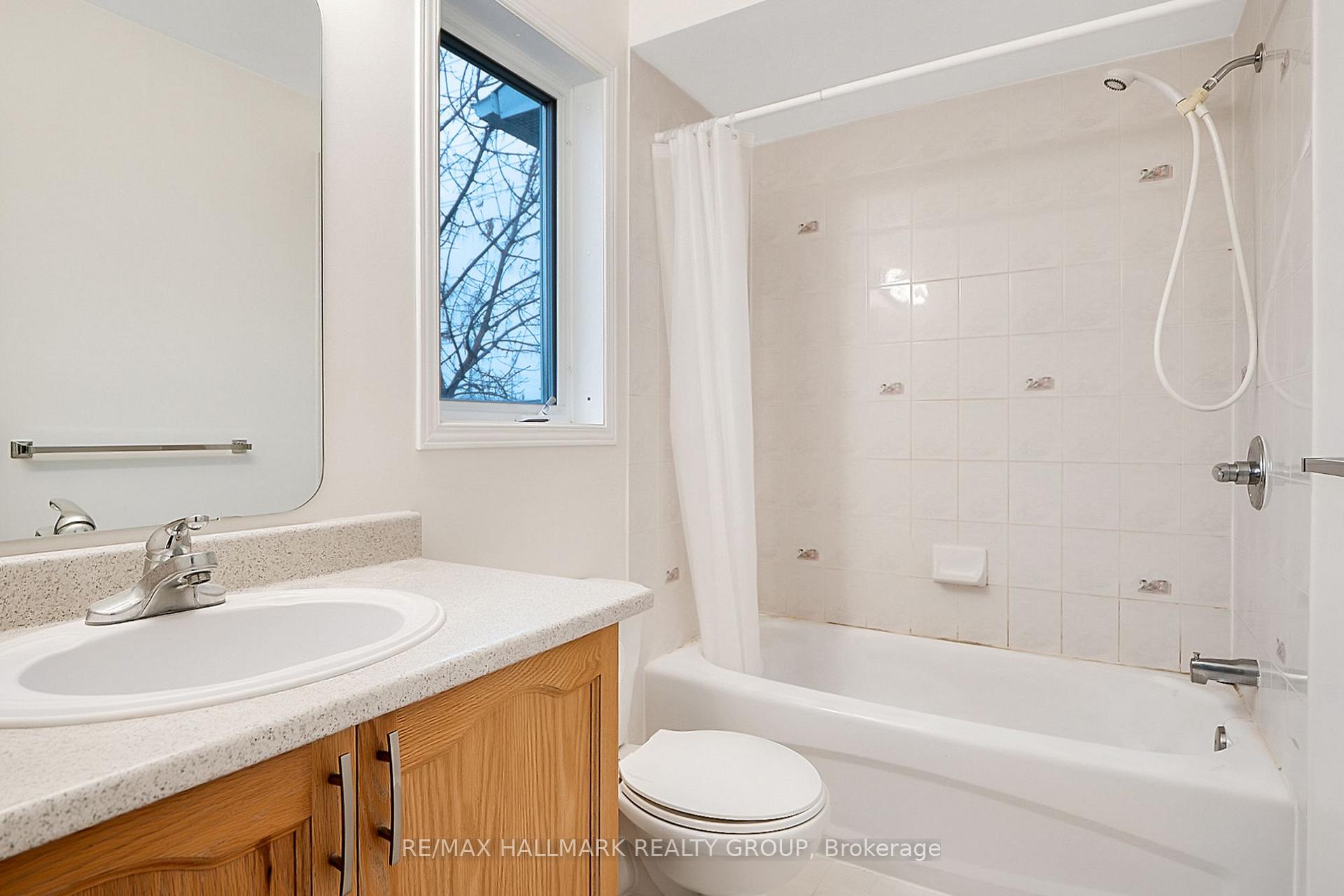 Photo 23 of 92 Southpointe Avenue, Ottawa, Barrhaven - Longfields — HOMEH