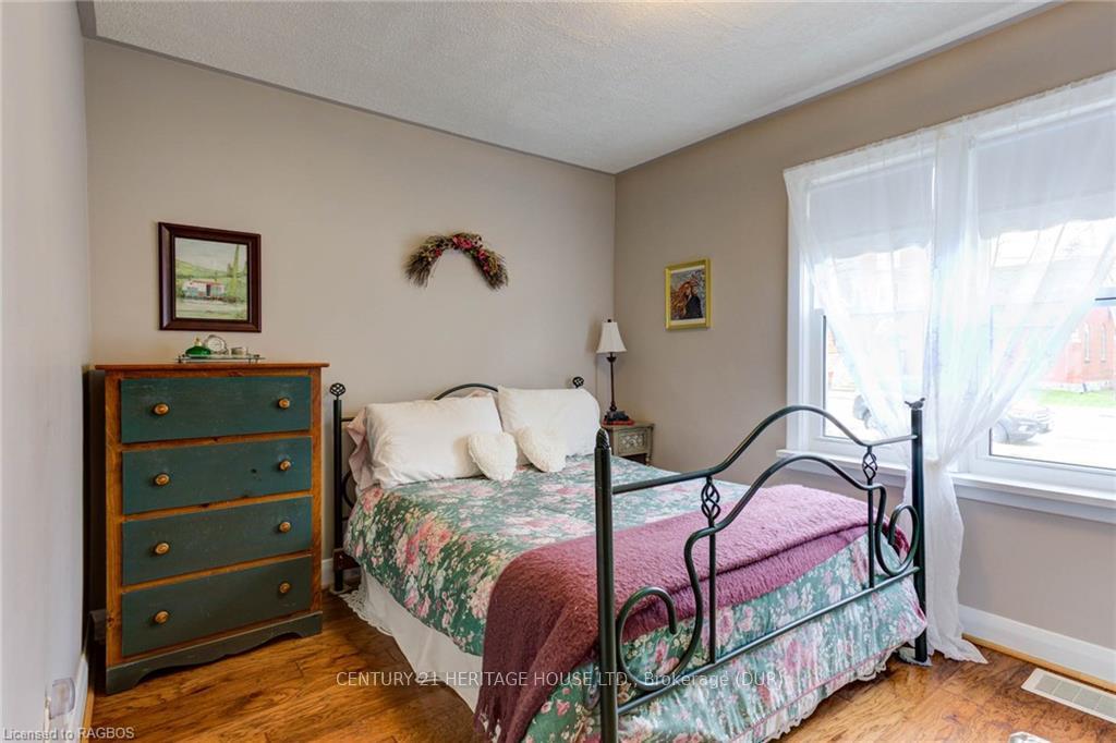 Photo 17 of 270 Lambton Street E, West Grey — HOMEH