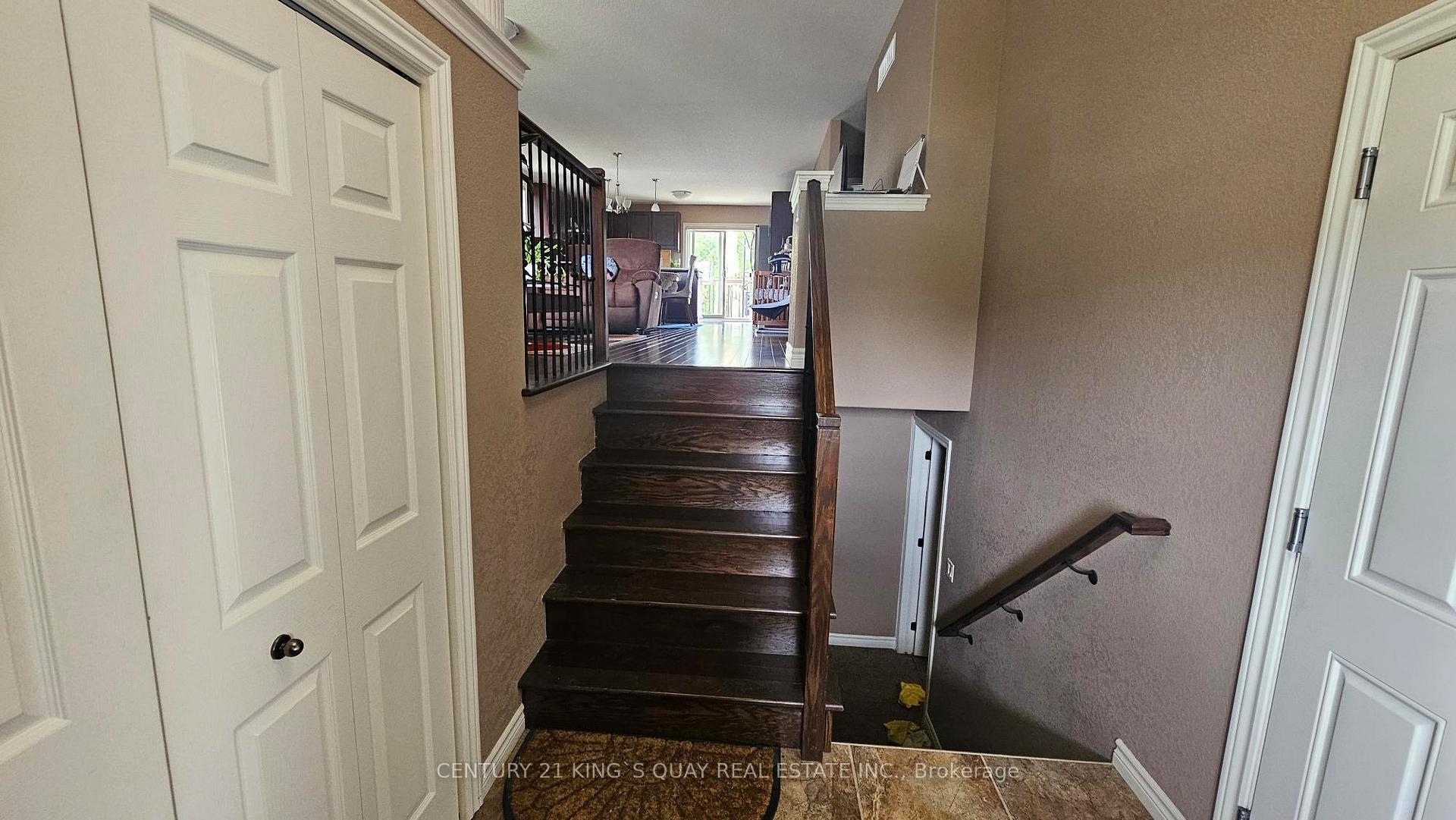 Photo 2 of 110 Greenhill Lane, Belleville, Belleville Ward — HOMEH