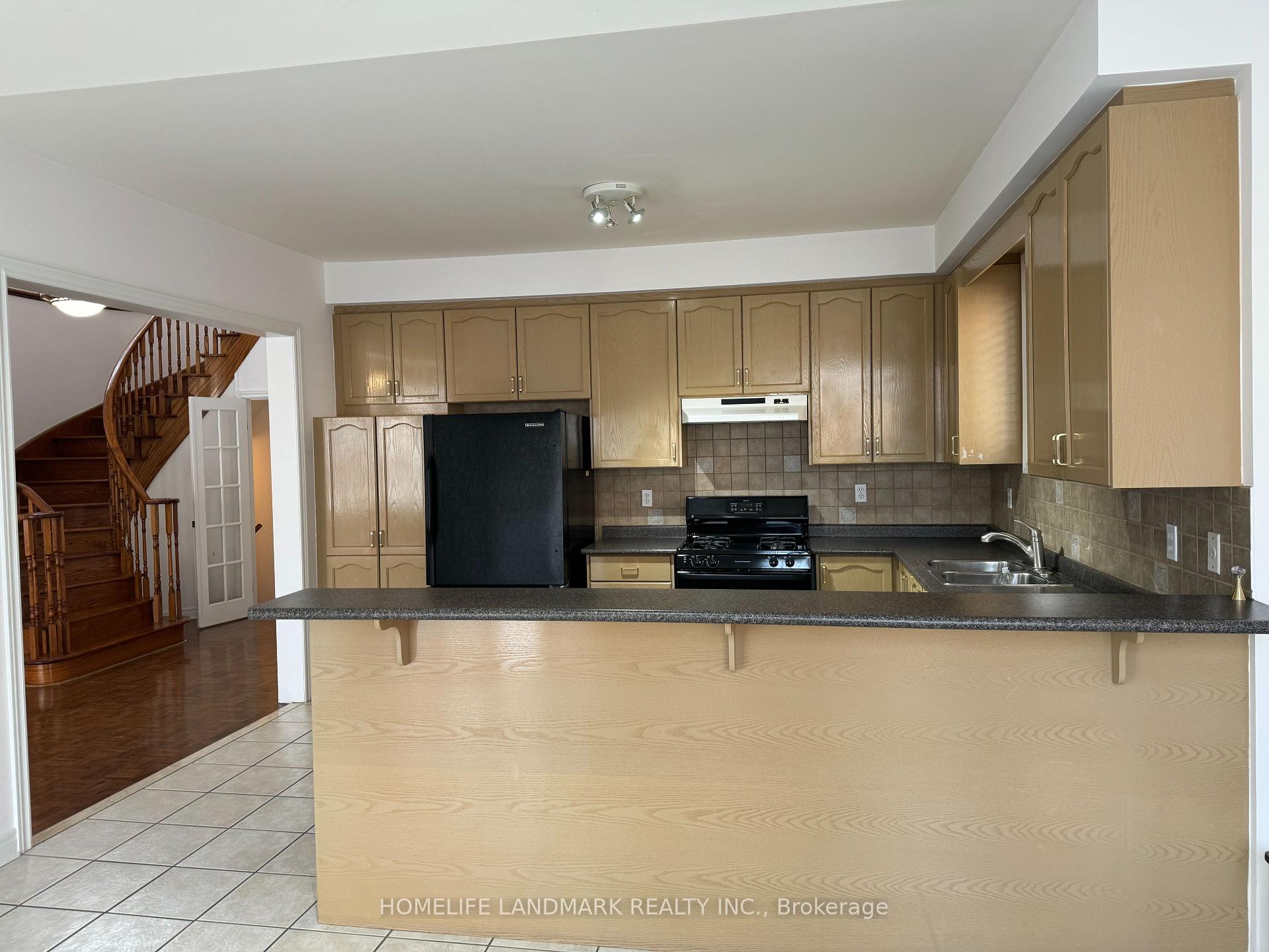 Photo 7 of 1 Starling Boulevard, Vaughan, Vellore Village — HOMEH