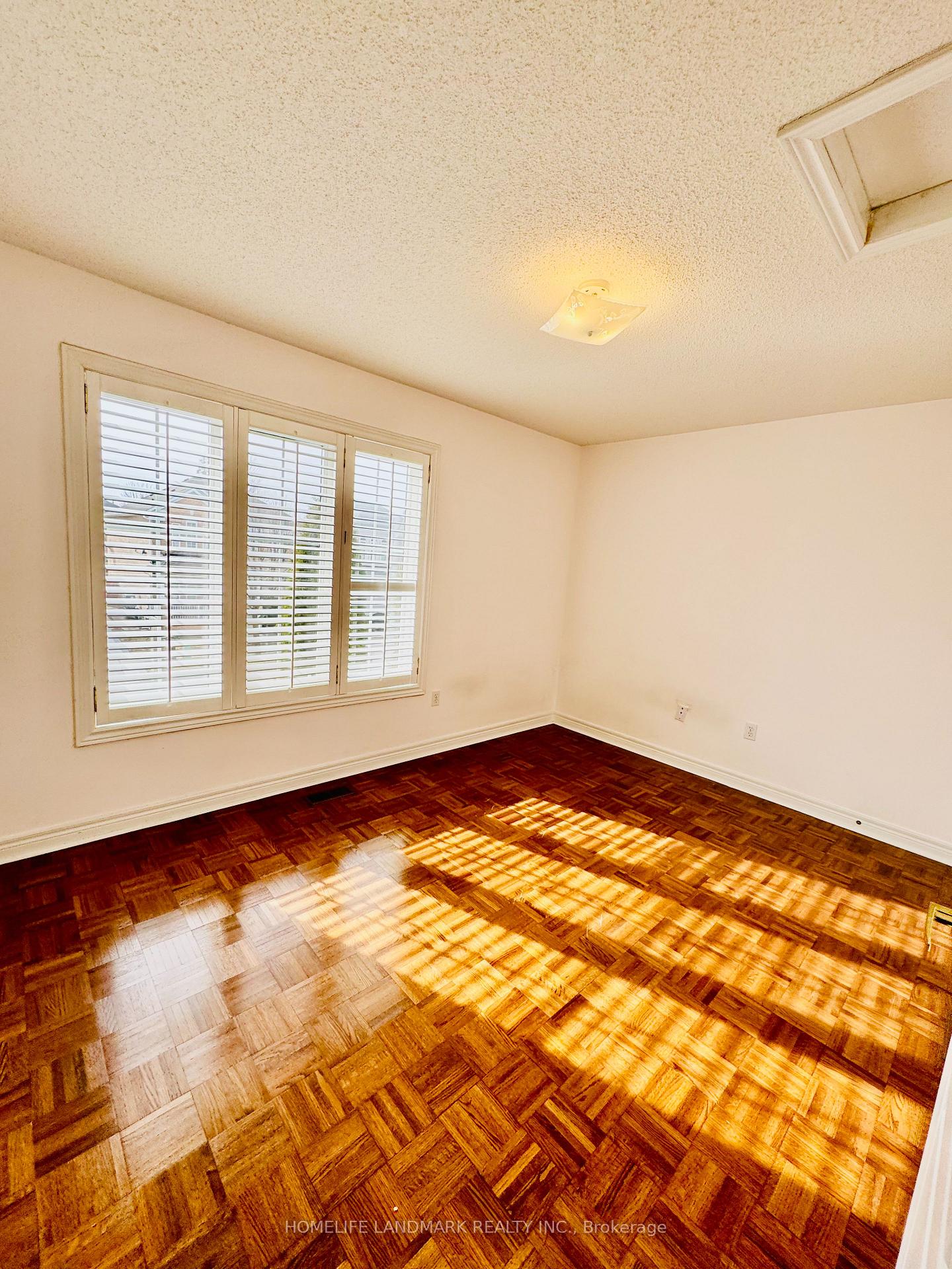 Photo 15 of 1 Starling Boulevard, Vaughan, Vellore Village — HOMEH