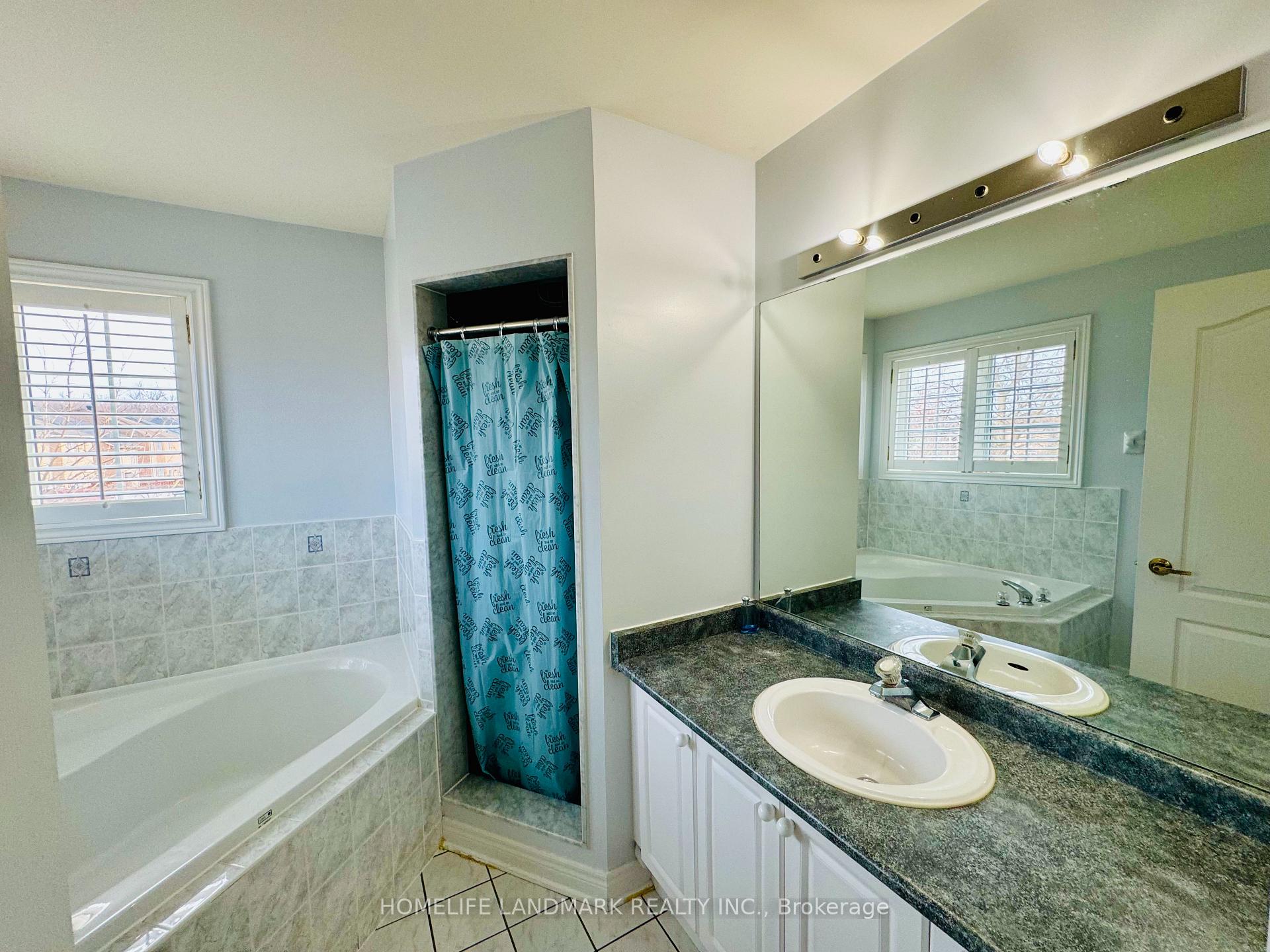 Photo 18 of 1 Starling Boulevard, Vaughan, Vellore Village — HOMEH