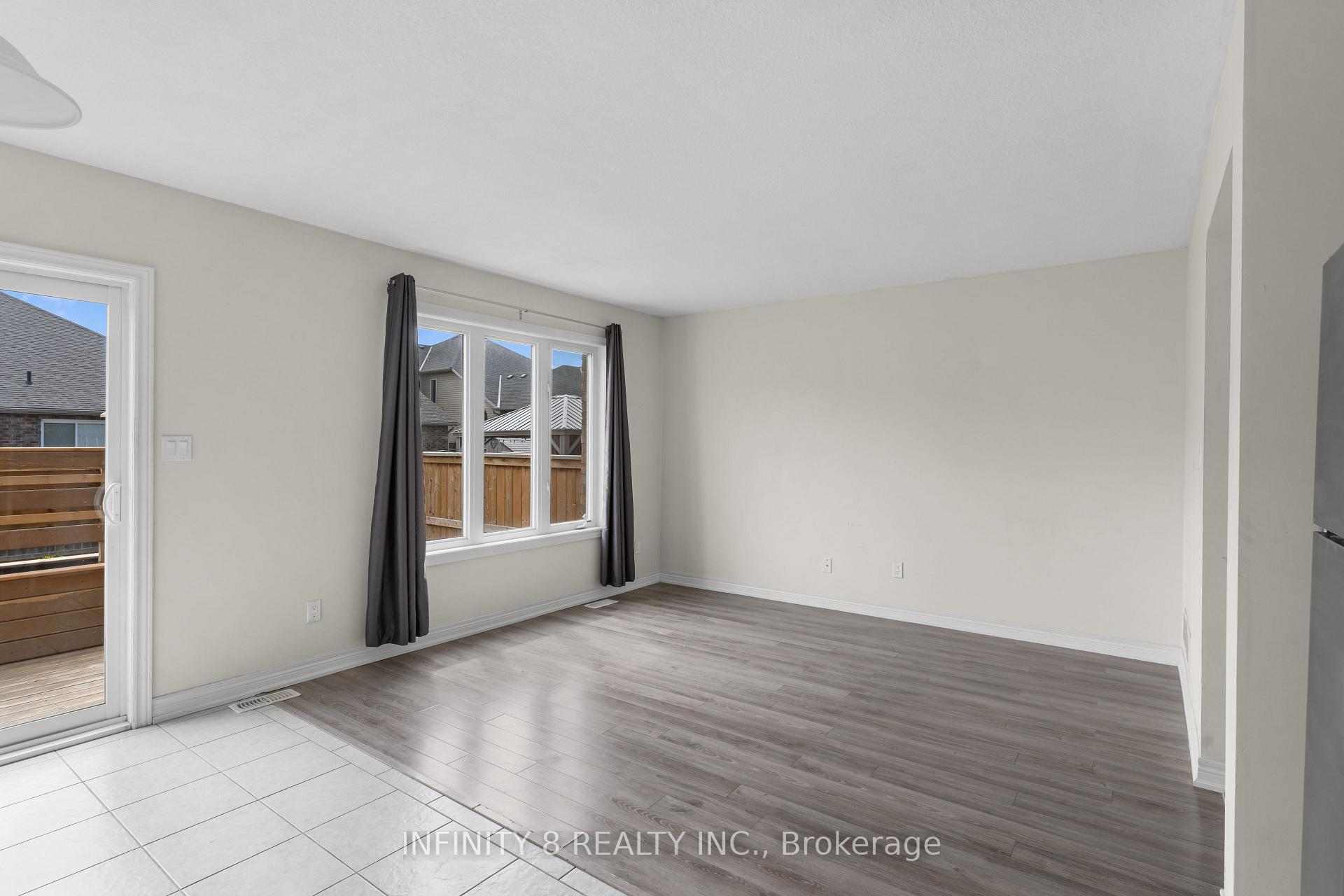 Photo 15 of 100 Roselawn Crescent, Welland, Coyle Creek — HOMEH