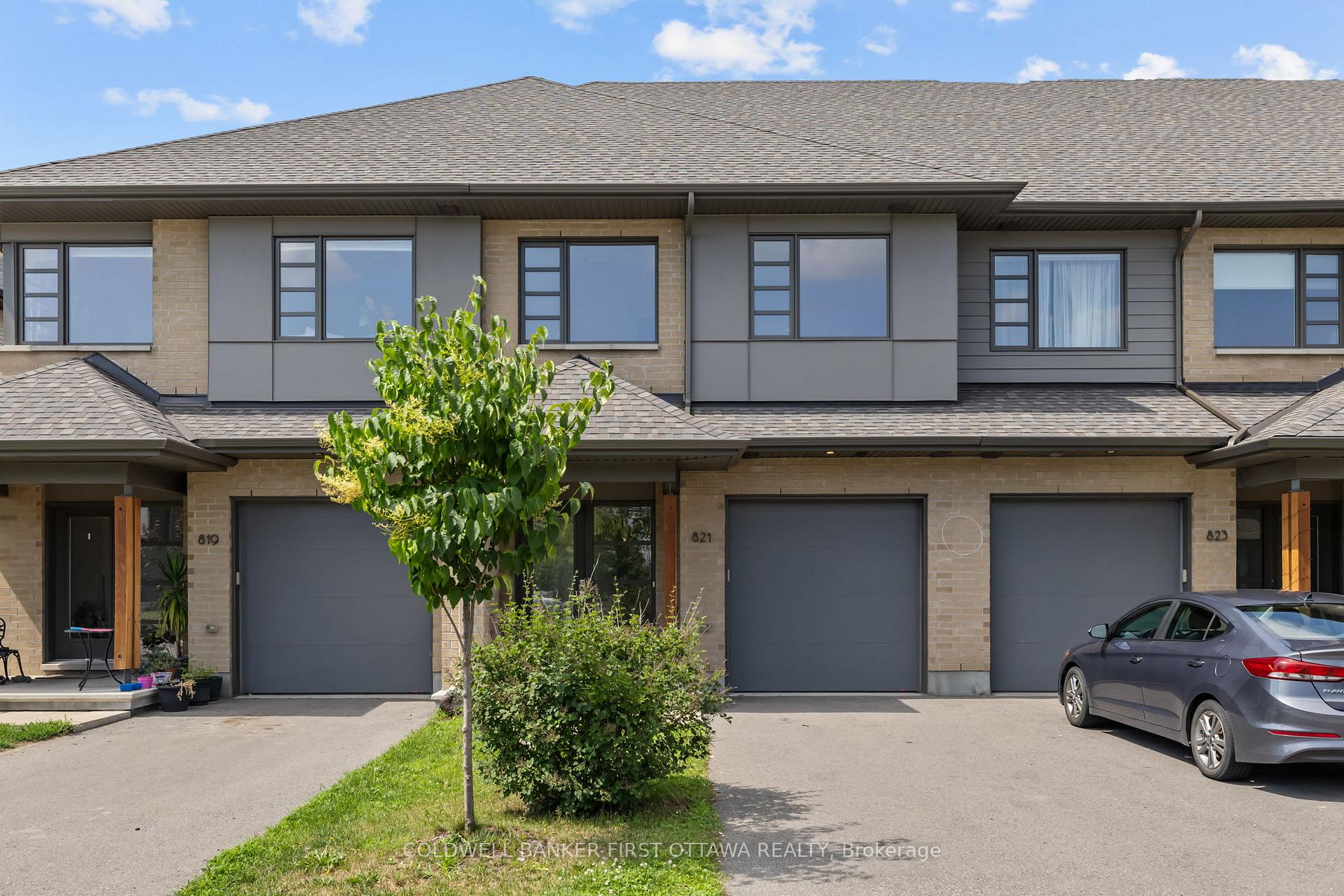Photo 1 of 821 Quartet Avenue, Ottawa, Riverside South/Gloucester Glen — HOMEH