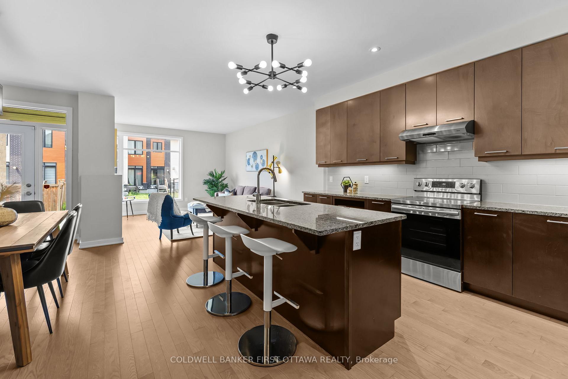 Photo 5 of 821 Quartet Avenue, Ottawa, Riverside South/Gloucester Glen — HOMEH