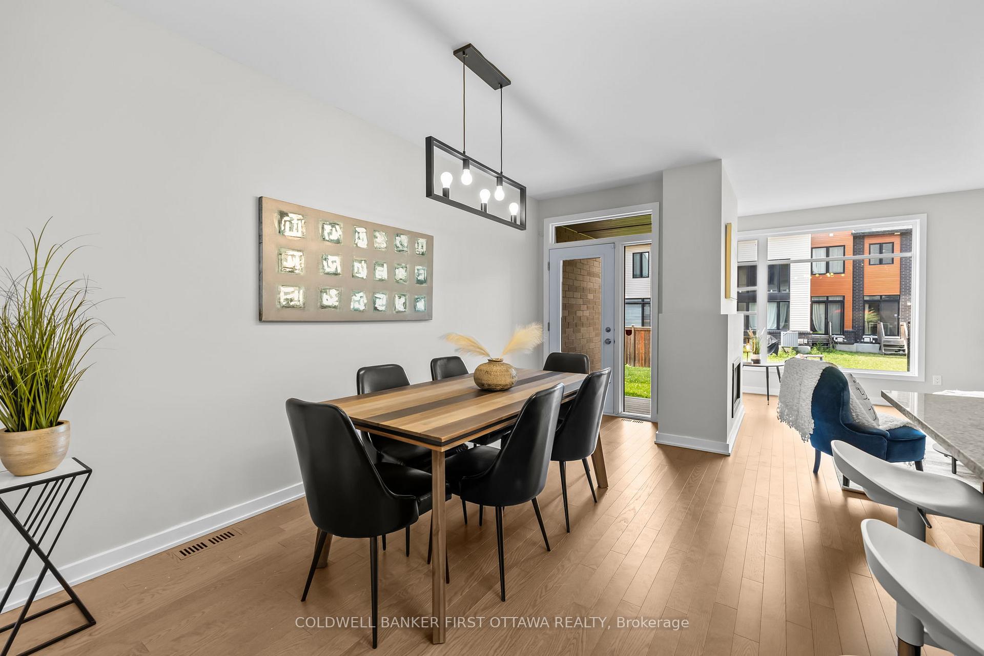 Photo 13 of 821 Quartet Avenue, Ottawa, Riverside South/Gloucester Glen — HOMEH
