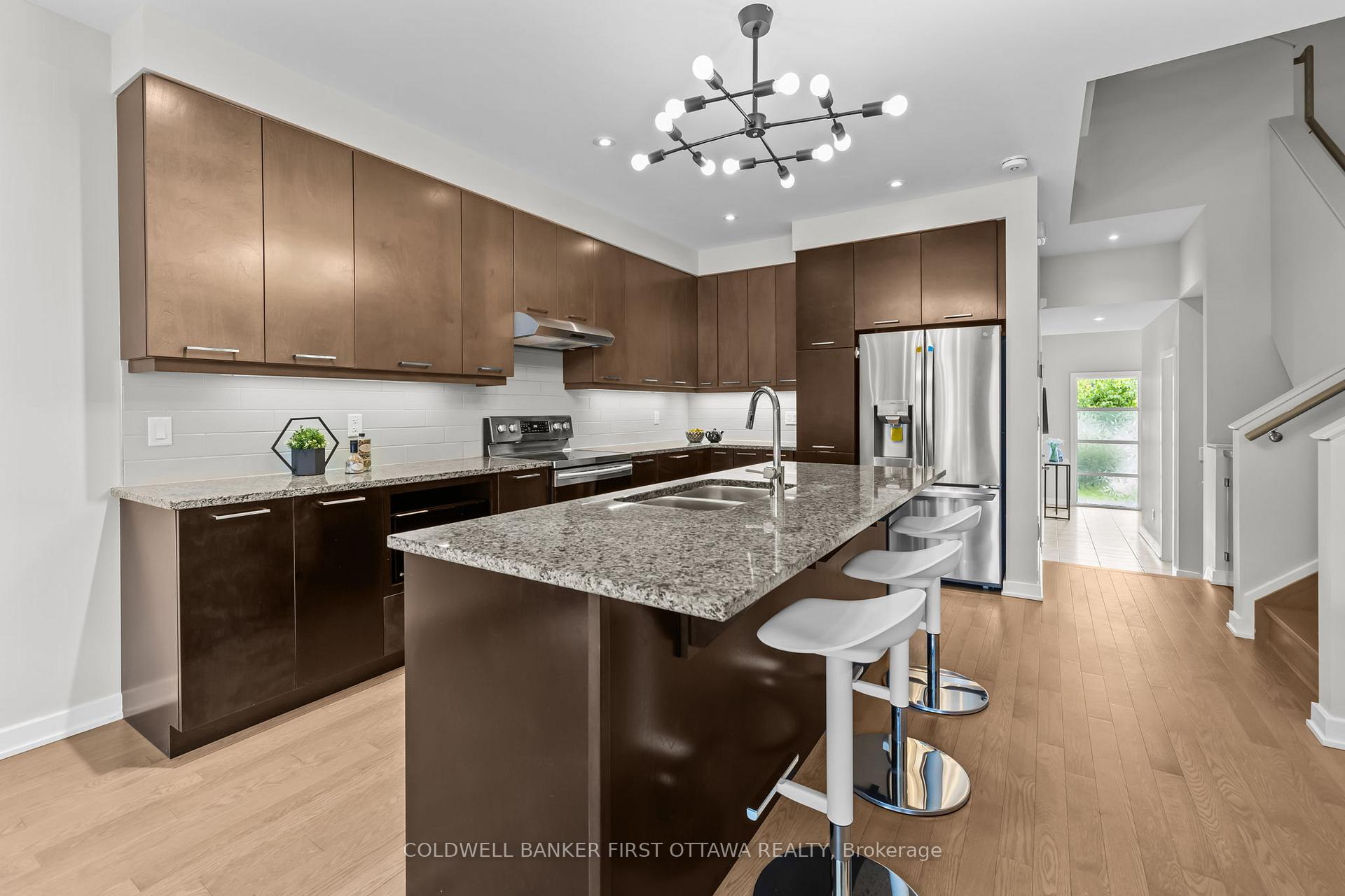 Photo 10 of 821 Quartet Avenue, Ottawa, Riverside South/Gloucester Glen — HOMEH