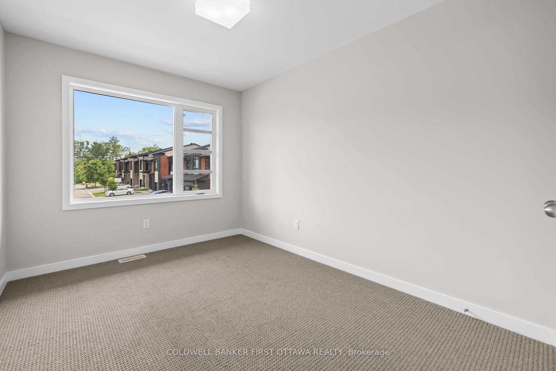 Photo 15 of 821 Quartet Avenue, Ottawa, Riverside South/Gloucester Glen — HOMEH