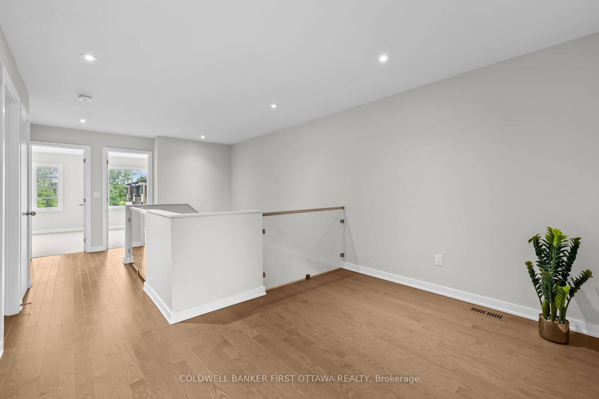 Photo 23 of 821 Quartet Avenue, Ottawa, Riverside South/Gloucester Glen — HOMEH
