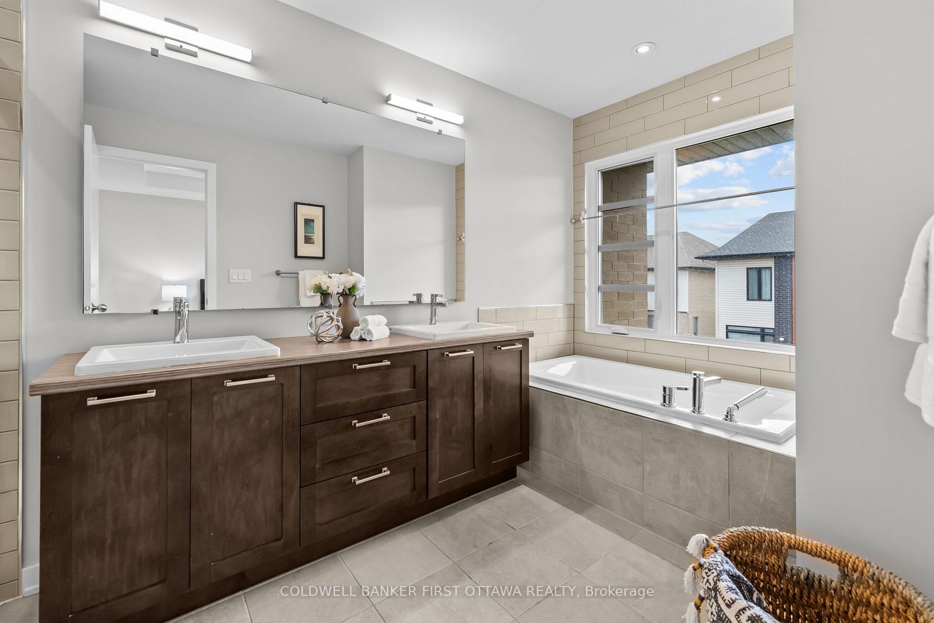 Photo 27 of 821 Quartet Avenue, Ottawa, Riverside South/Gloucester Glen — HOMEH