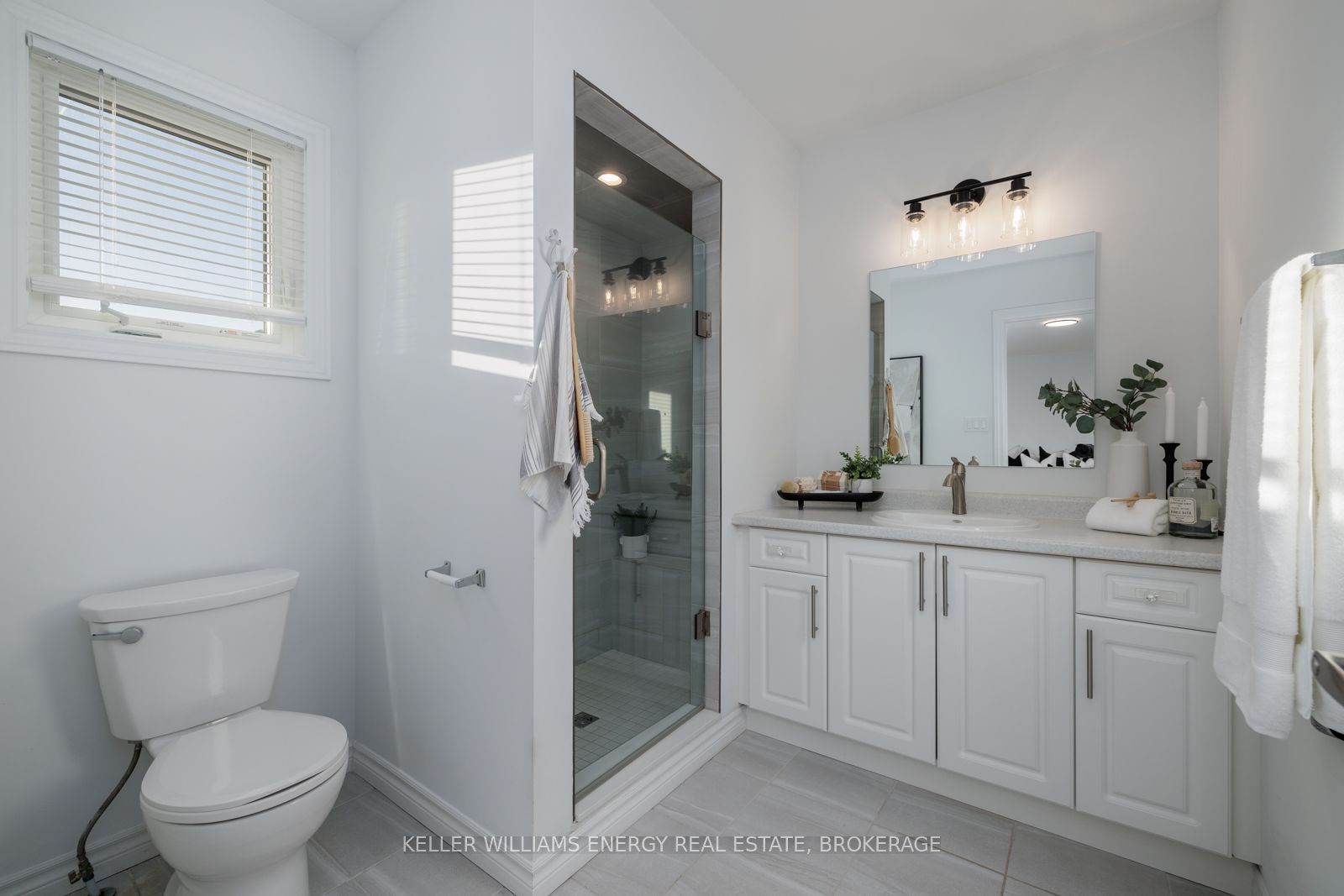 Photo 52 of 38 Thomas Bird Street, Clarington, Bowmanville — HOMEH