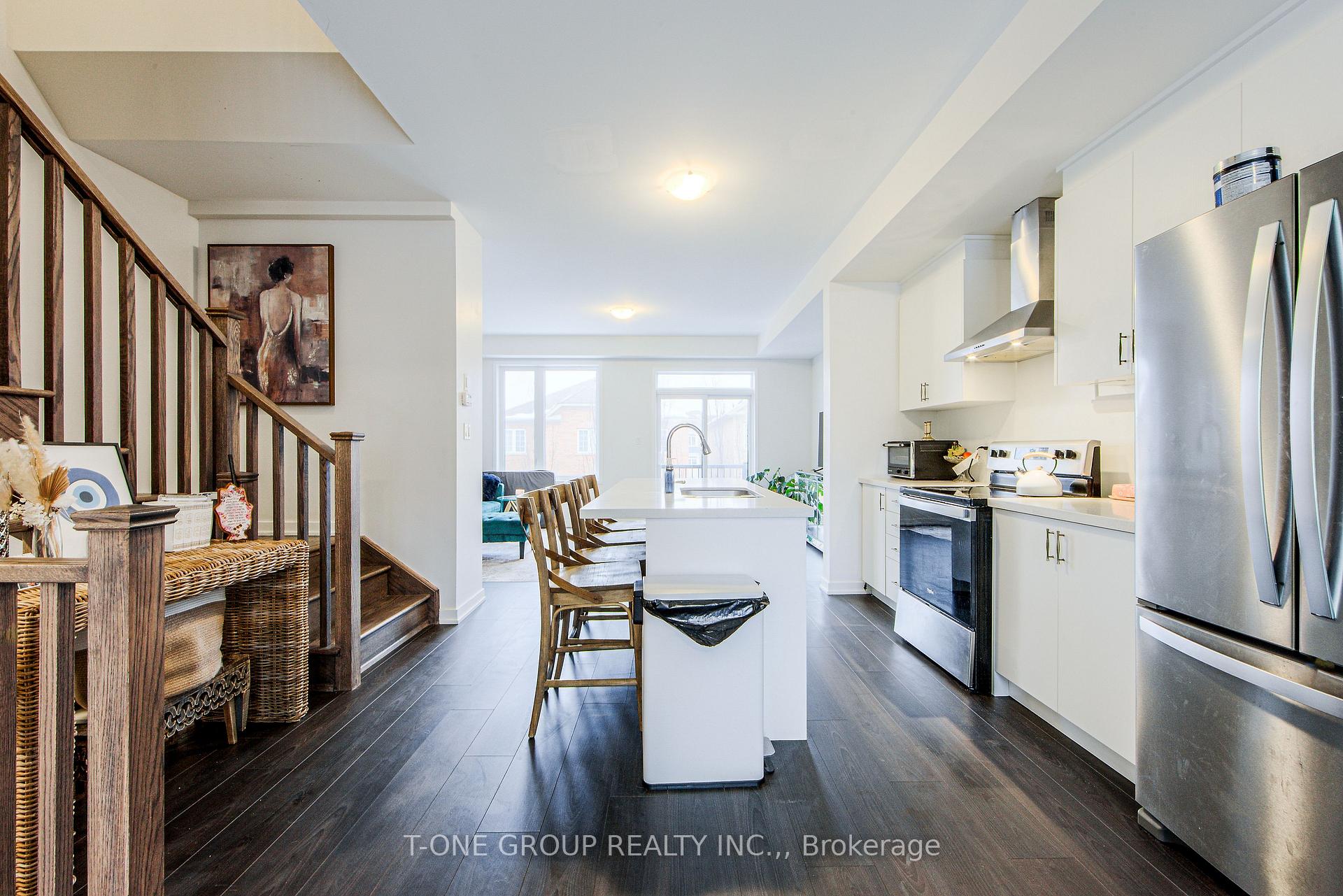Photo 13 of 157 Rattenbury Road, Vaughan, Patterson — HOMEH