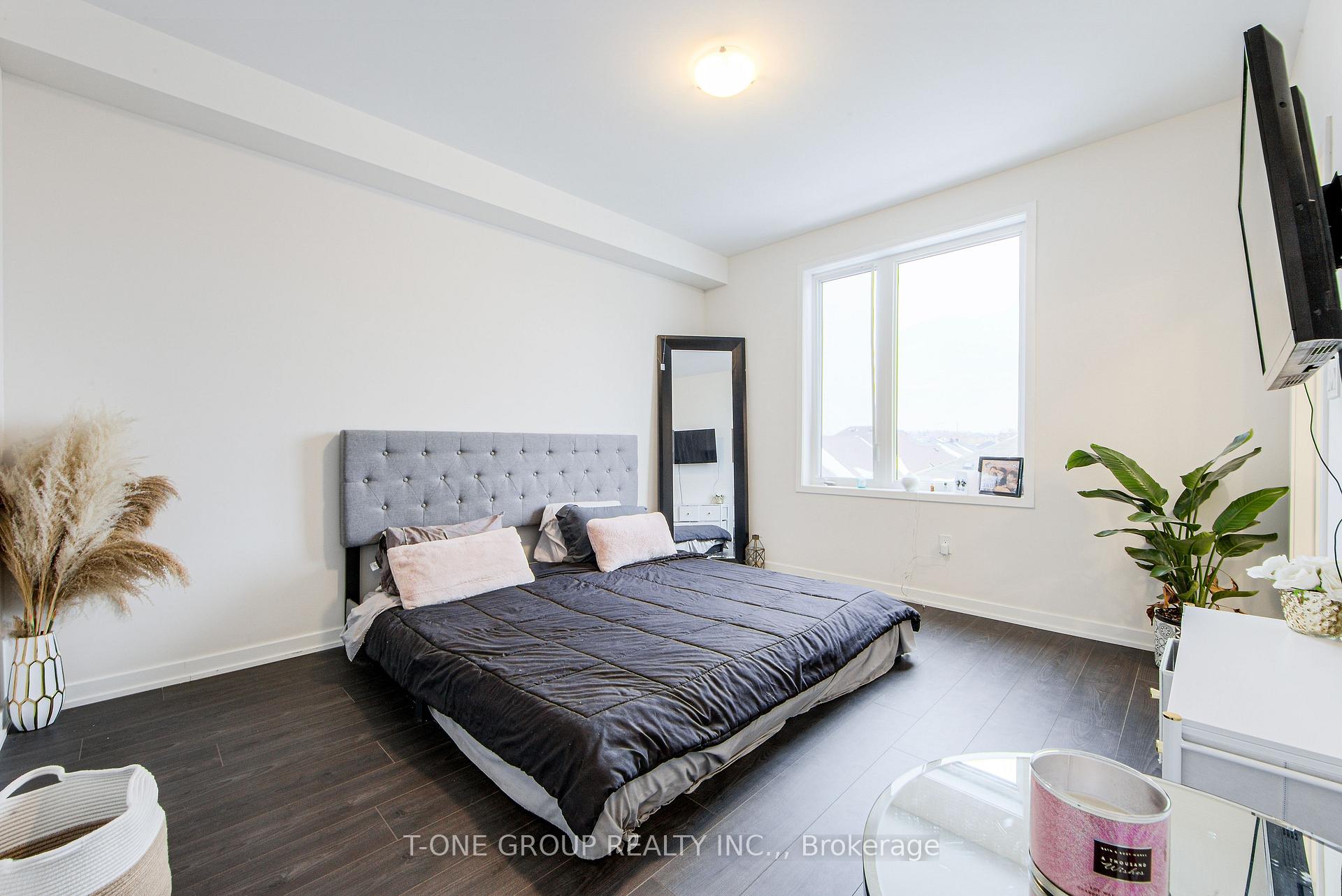 Photo 29 of 157 Rattenbury Road, Vaughan, Patterson — HOMEH